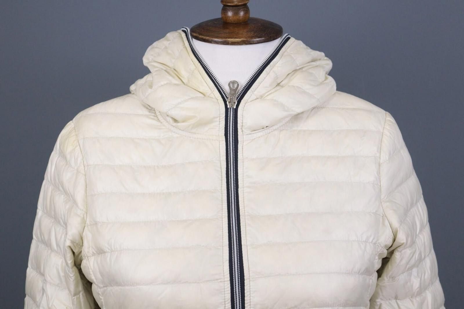 Duvetica Duvetica Beige Quilted Hooded Down Jacket Size 42 Size M / US 6-8 / IT 42-44 - 4 Thumbnail
