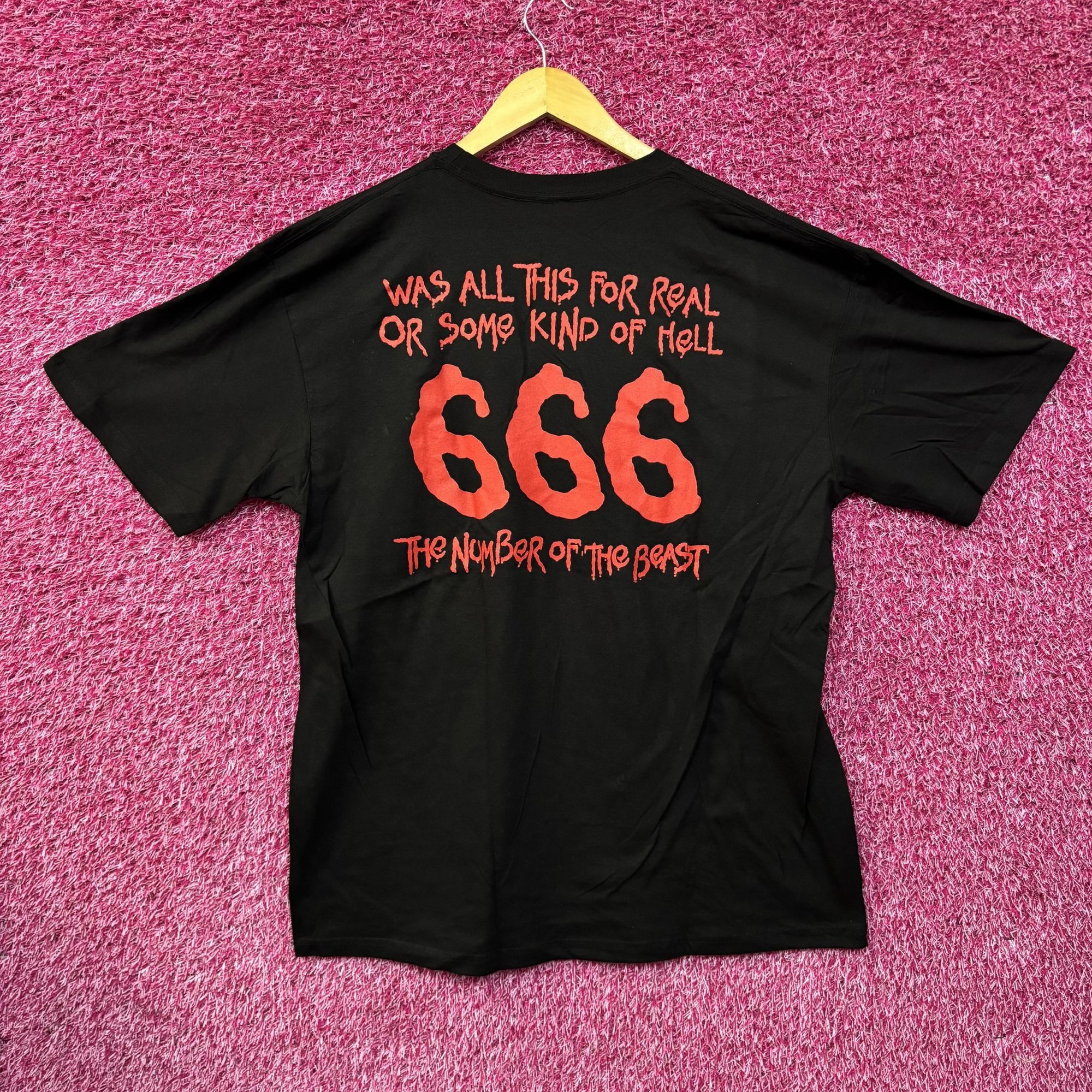 Iron Maiden Iron Maiden The Number Of The Beast Black T-Shirt XL Size US XL / EU 56 / 4 - 4 Thumbnail