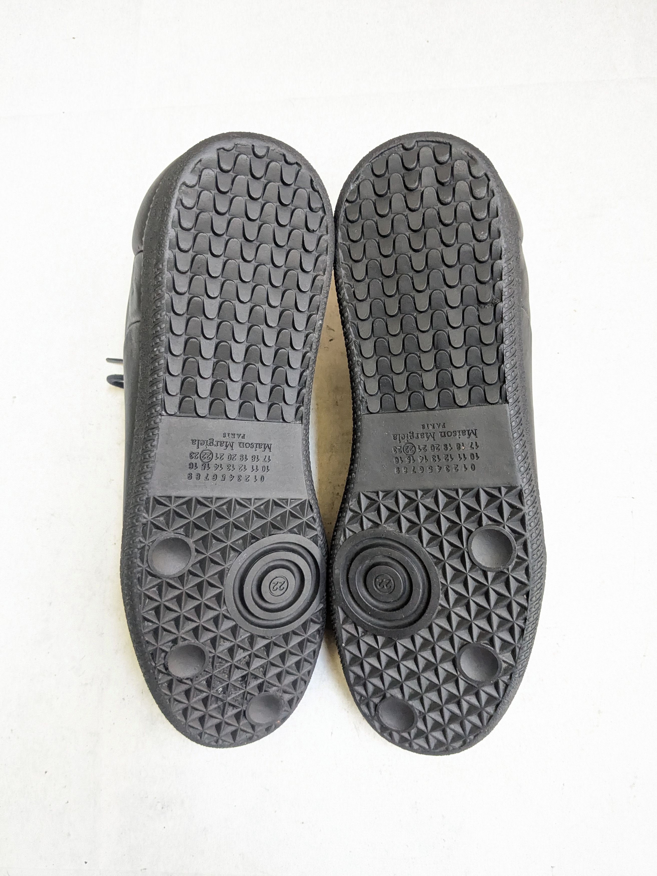 Maison Margiela Maison Margiela Future Sneakers Black 10 43 Low Tops Size US 10 / EU 43 - 13 Thumbnail