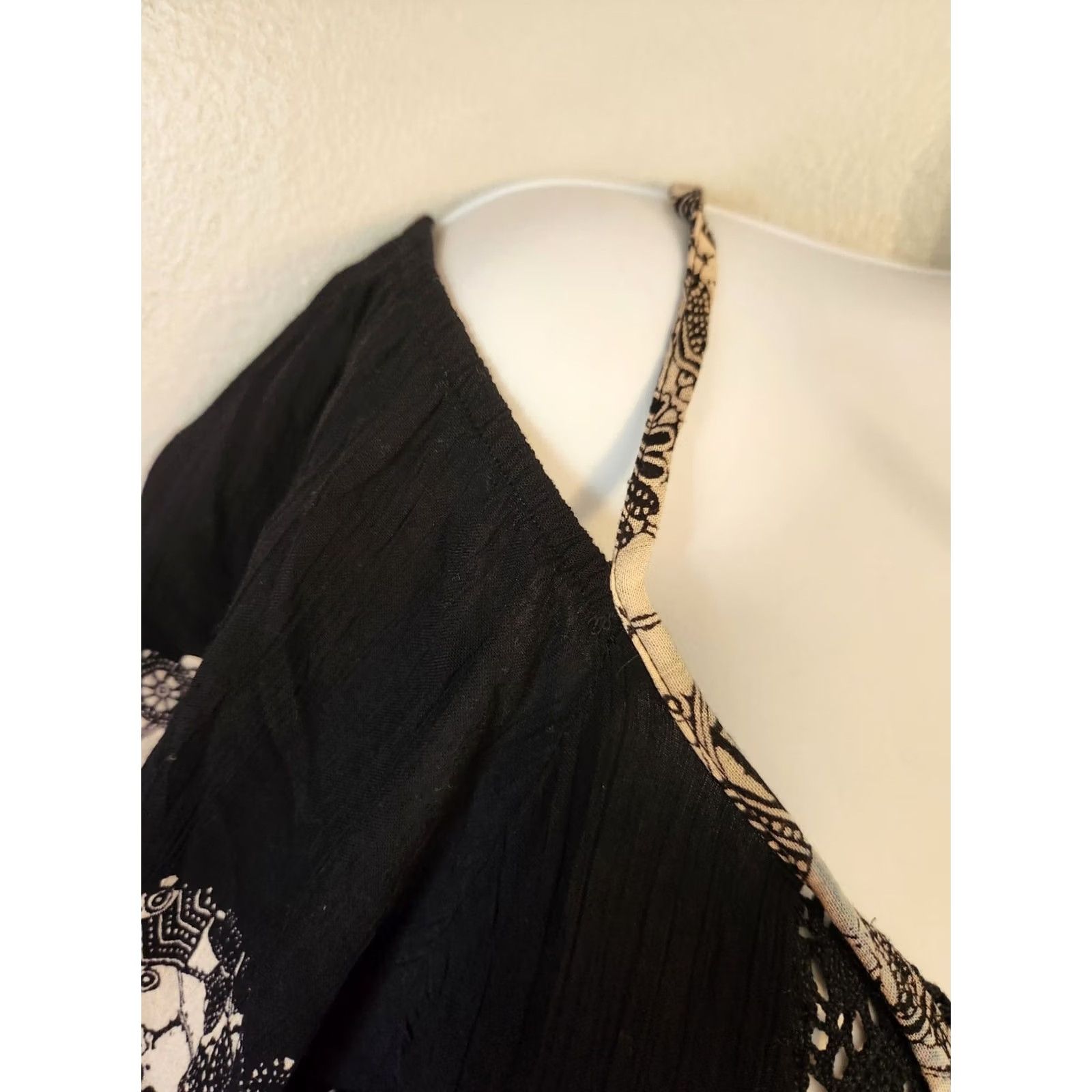 Bell Angie Blouse Shirt Womens S Black Crochet Tassel Bell Sleeve Hippie Boho Basic 90s Style Casual Party/Cocktail Size S / US 4 / IT 40 - 3 Thumbnail