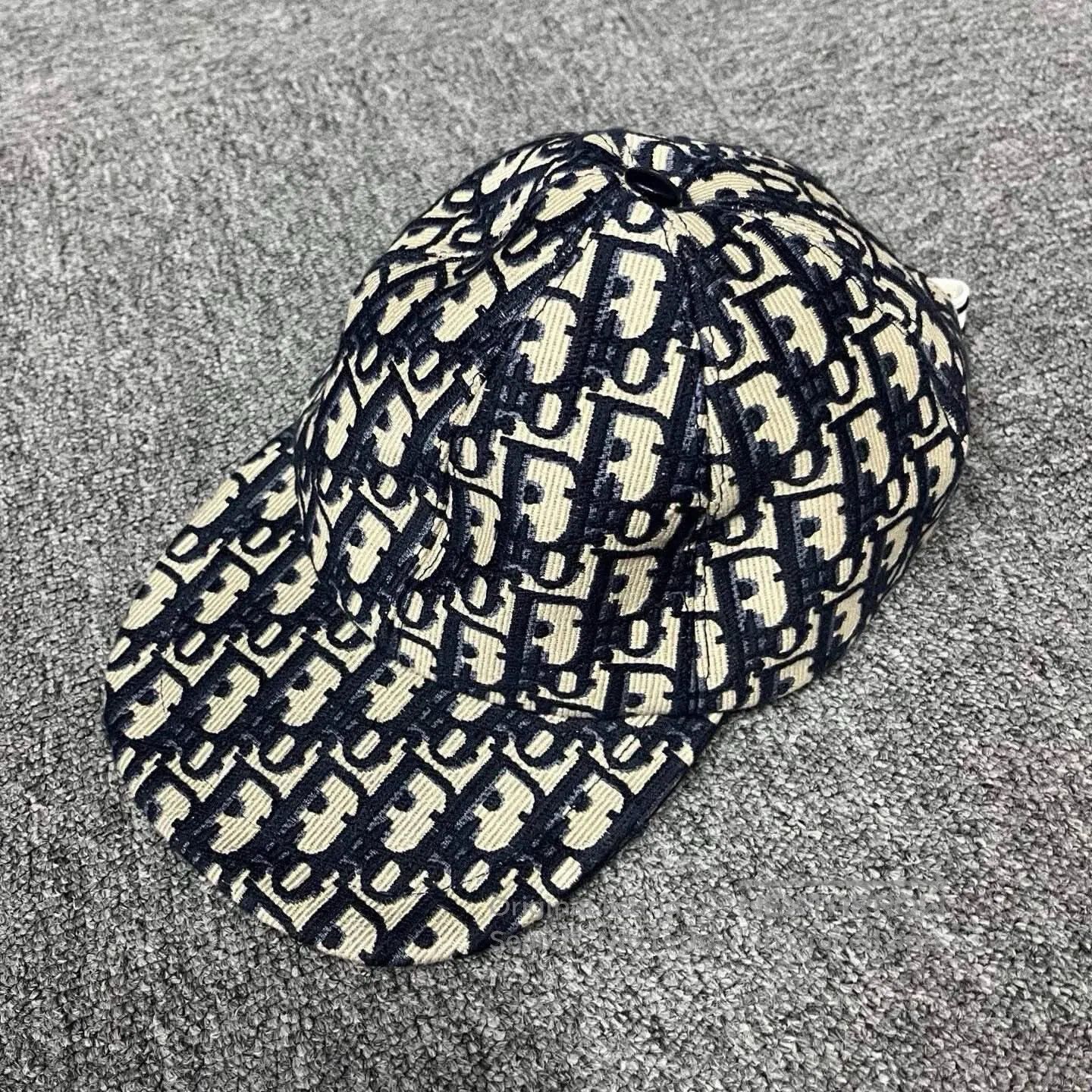 Dior Dior Brown/Blue brand logo sheepskin cap| Size ONE SIZE - 2 Thumbnail