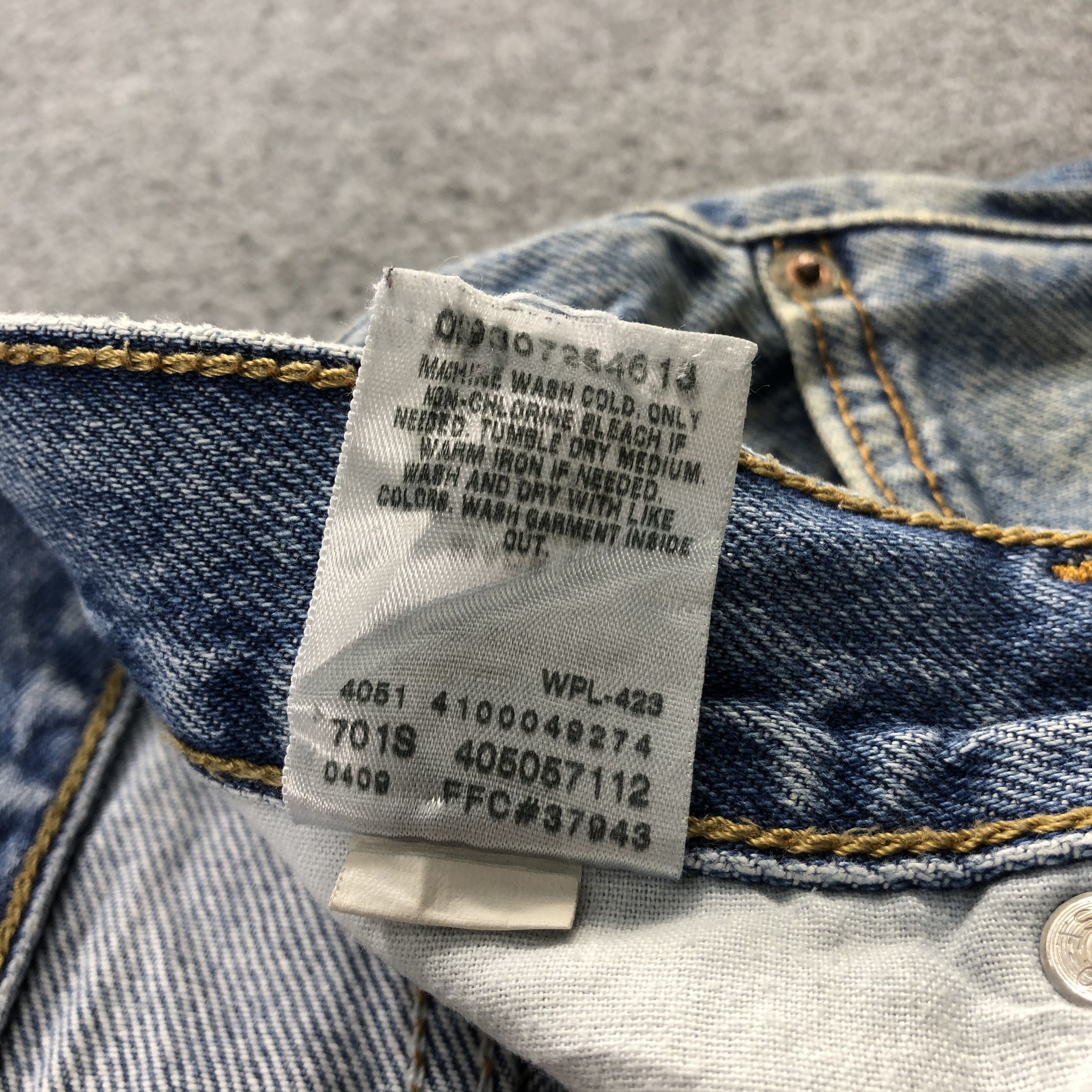 Levi's Vintage Blue Wash Levis 505 Jeans-J2112 Size US 38 / EU 54 - 12 Thumbnail