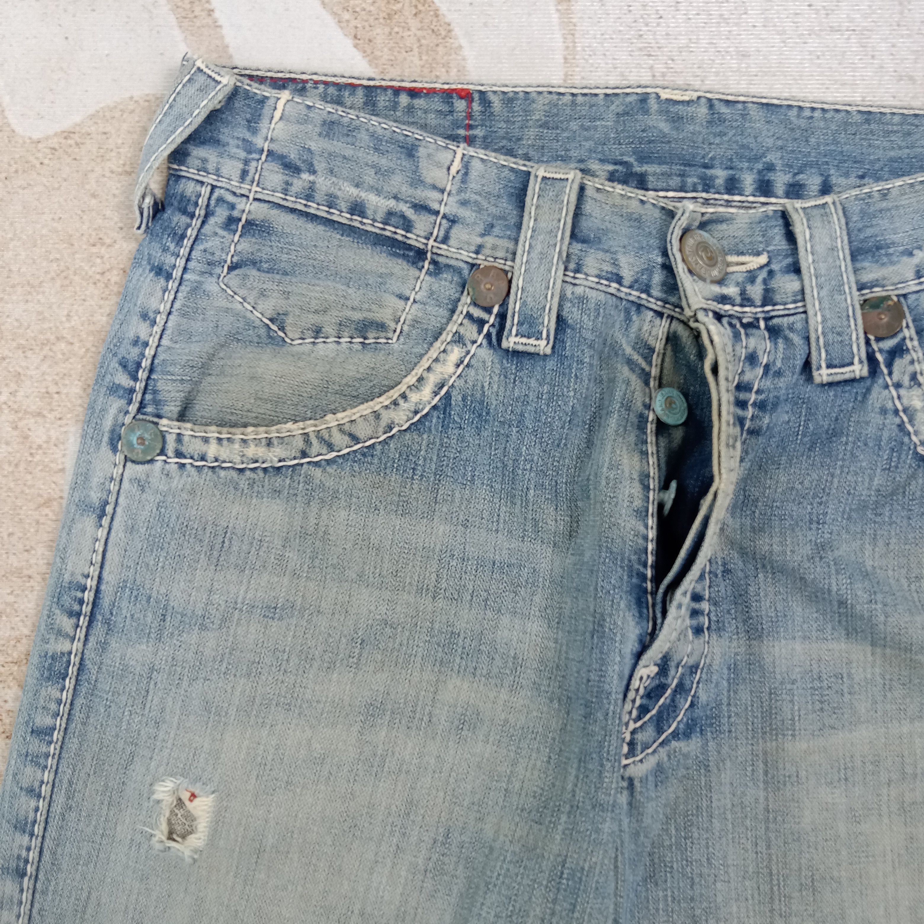True Religion True Religion American Distressed Denim Jeans C272N13 Size US 33 - 7 Thumbnail
