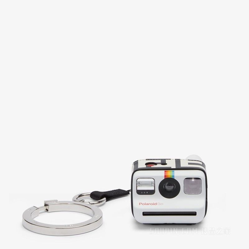 o1loc1c0824 Size: OS / Key Case in Multicolor