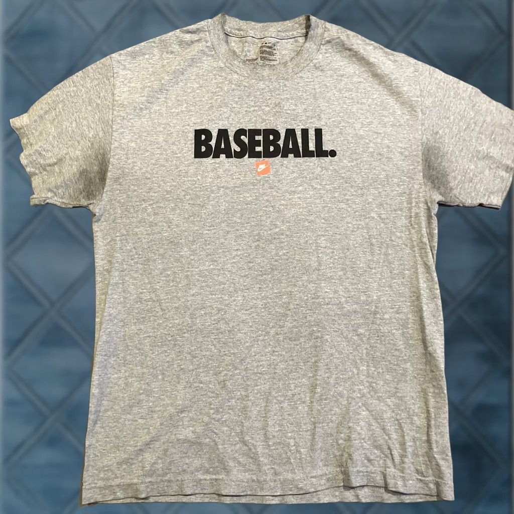 Nike VINTAGE Nike Baseball Gray T Shirt Center Swoosh Graphic Large Mens T-Shirt 2000s Vintage Sports Graphic Cap 2000-2009 Size US L / EU 52-54 / 3 - 1 Thumbnail