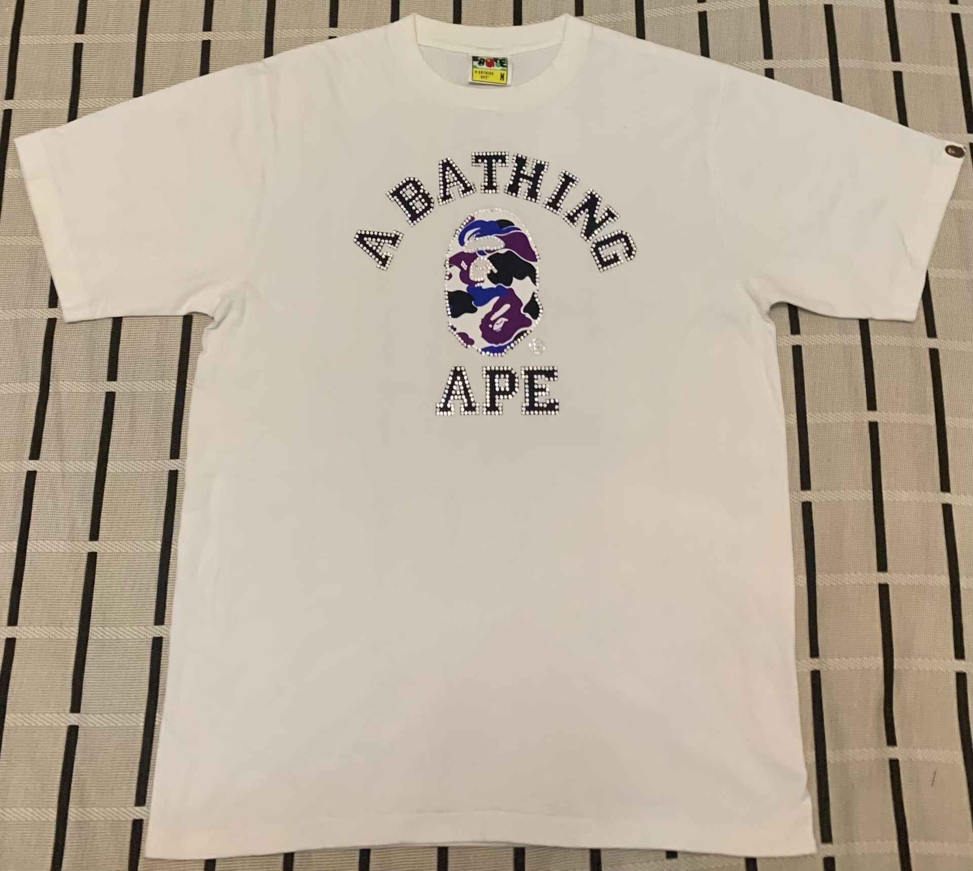 Bape Bape Ape Head T-Shirt M Men Size US M / EU 48-50 / 2 - 1 Thumbnail