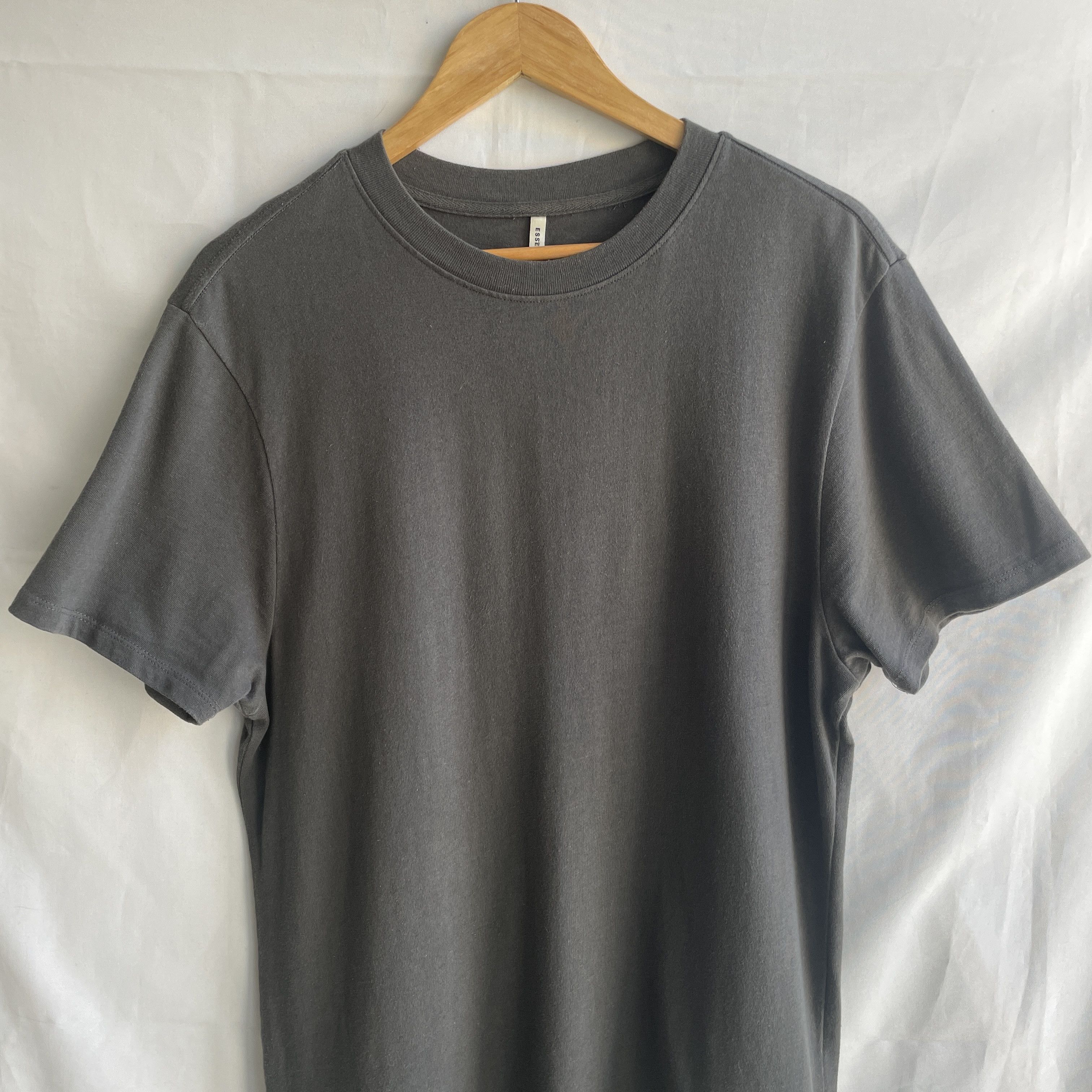 Fear of God Fear of God Essential Basic Brown Long T-Shirt Tee Size S Size US S / EU 44-46 / 1 - 3 Thumbnail
