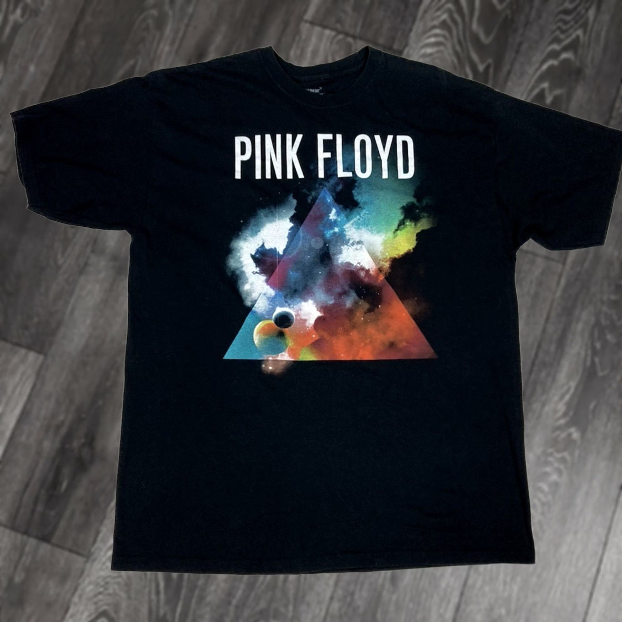 Vintage VINTAGE Pink Floyd Shirt Men XL Black Short Sleeve Graphic Print Band Music Retro All Seasons Mens Size US XL / EU 56 / 4 - 1 Thumbnail