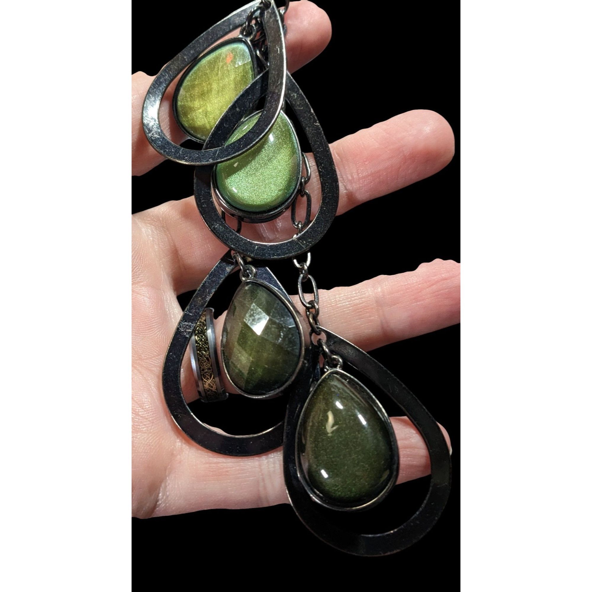 Other NY Collection Green Glass Teardrop Cluster Pendant Necklace Size ONE SIZE - 2 Thumbnail