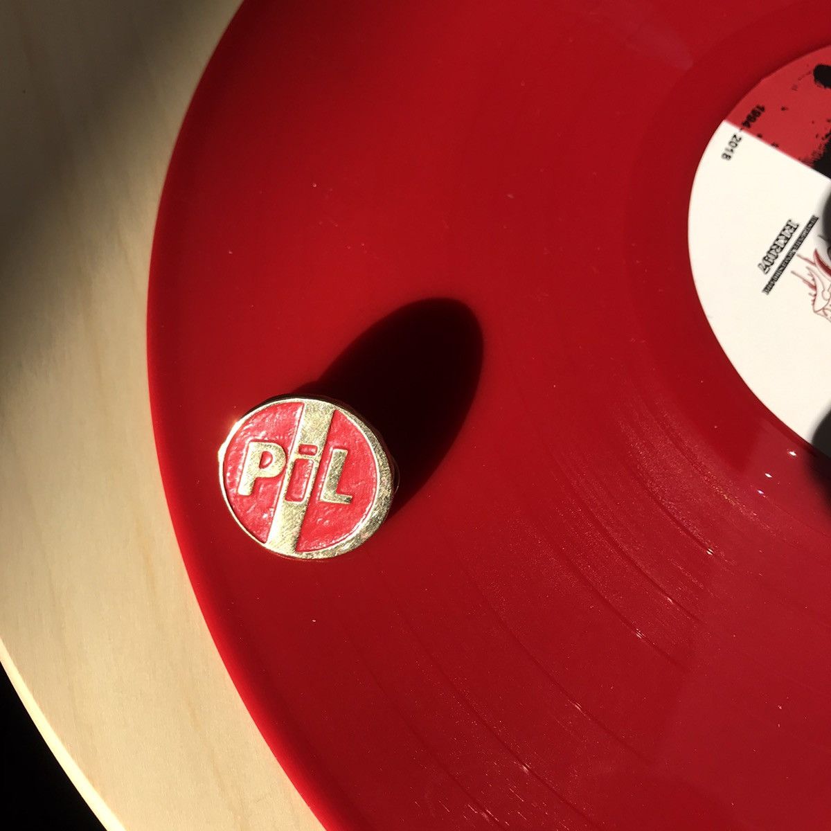 Band Tees × Designer PIL Public Image Limited Red and brass Limited Pin Enamel Size ONE SIZE - 2 Thumbnail