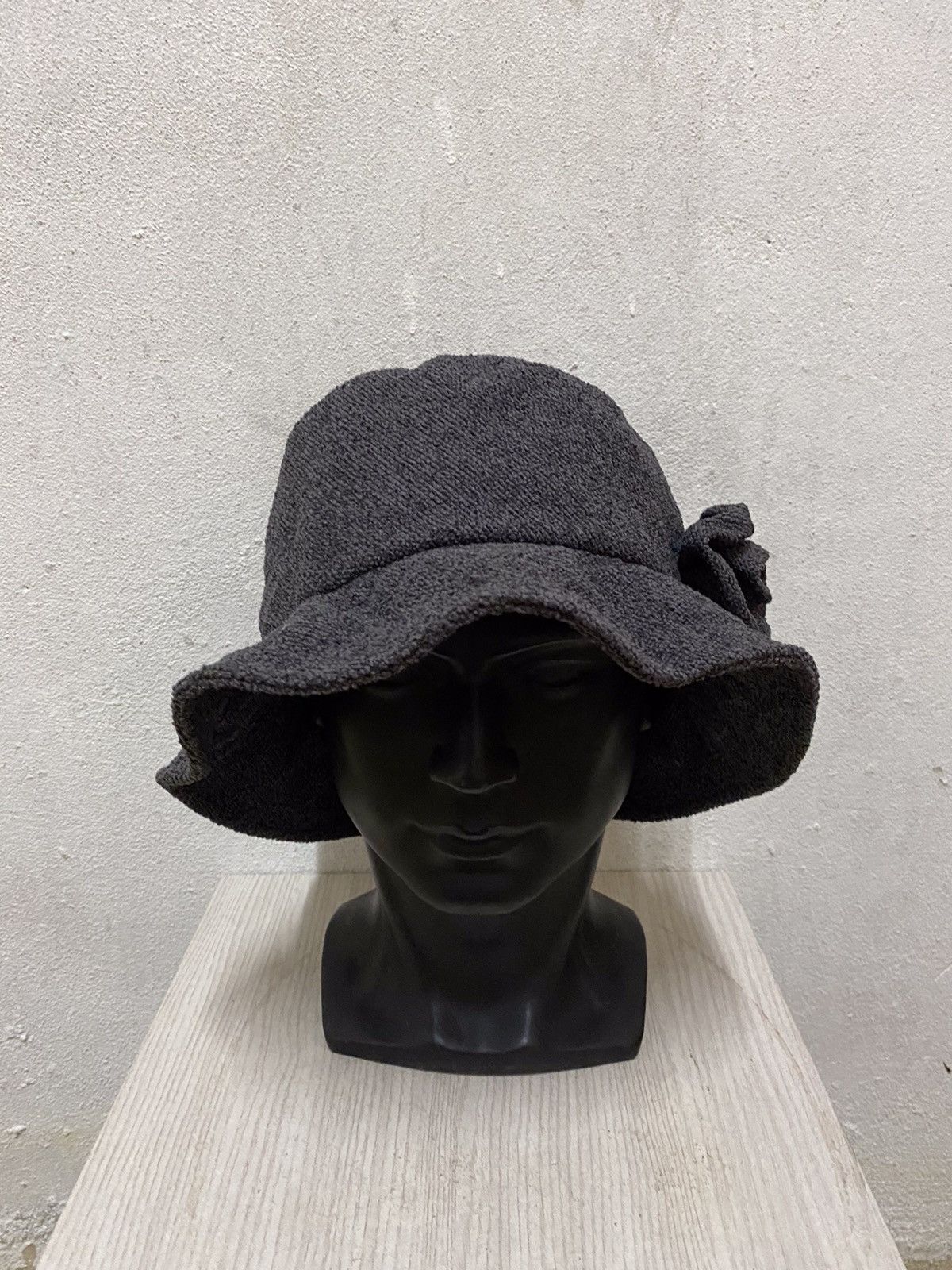 Japanese Brand Japanese Brand Plain Bucket Hat Size ONE SIZE - 2 Thumbnail