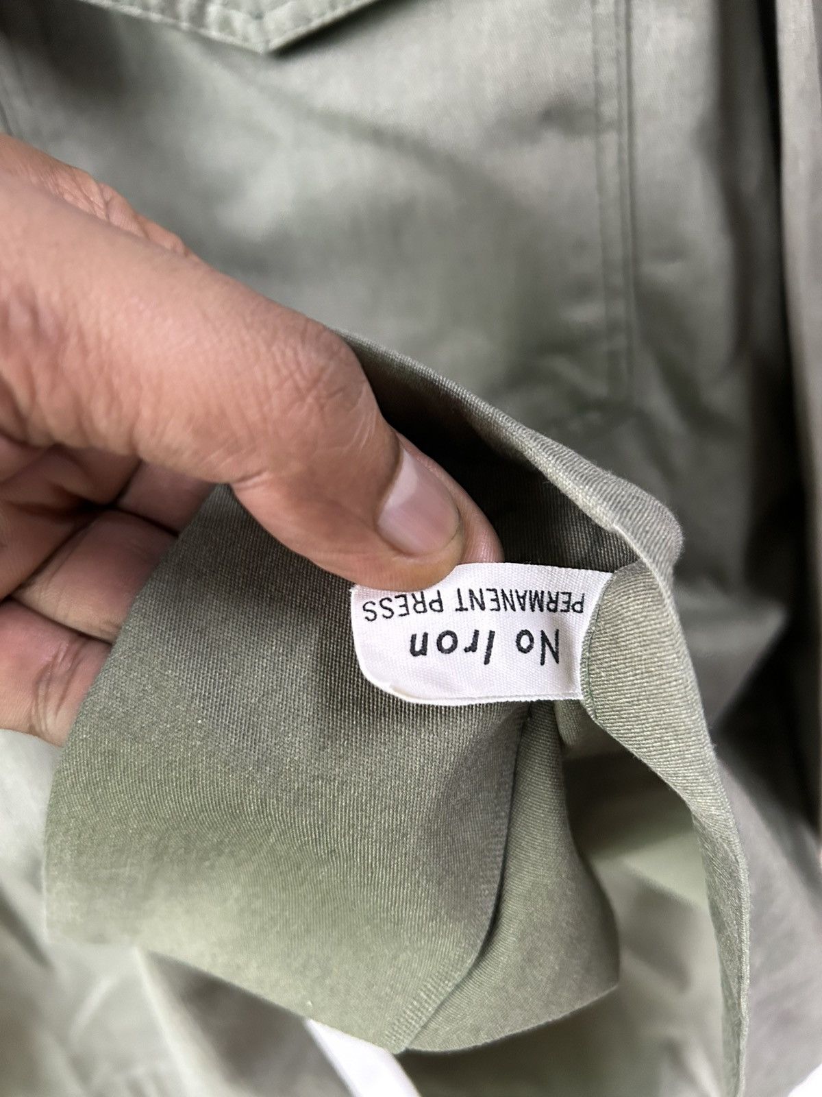 Vintage US Air Force OG-507 Utility Shirt With Airman Rank Size US XL / EU 56 / 4 - 7 Thumbnail