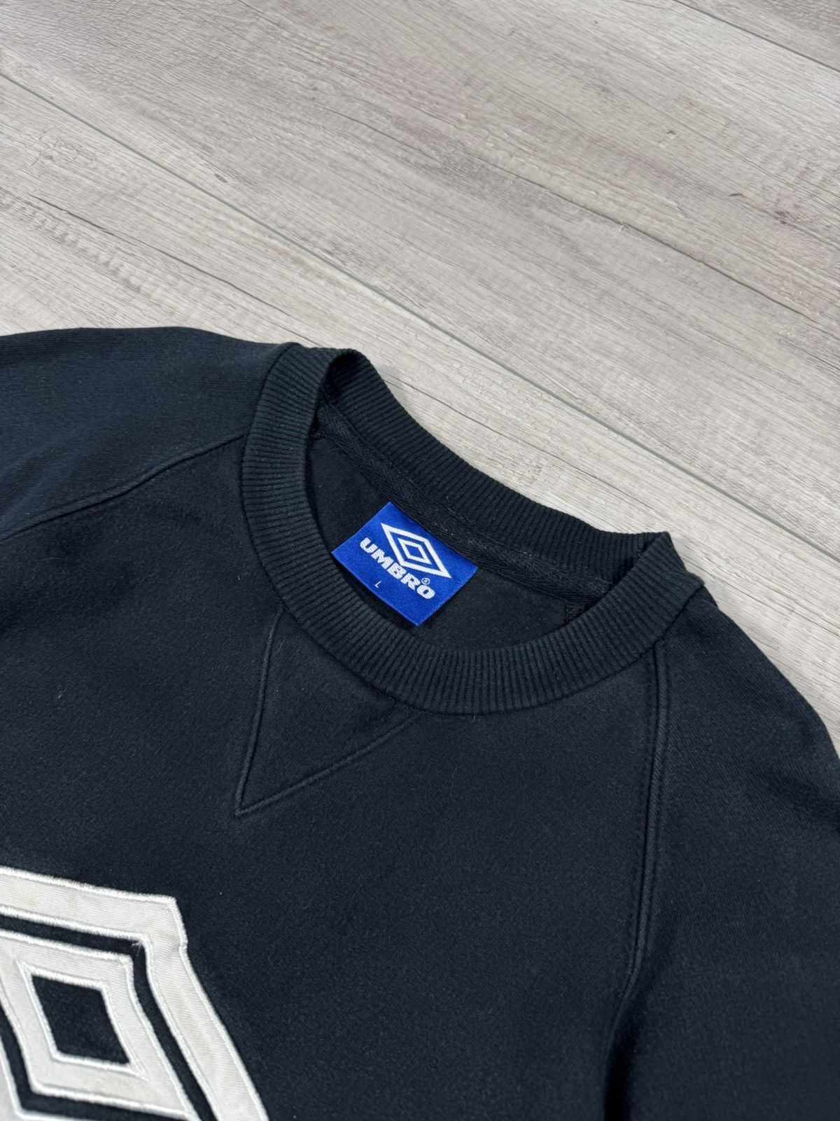 Umbro Vintage baggy hype soccer Umbro sweatshirt hype y2k opium Size US L / EU 52-54 / 3 - 3 Thumbnail