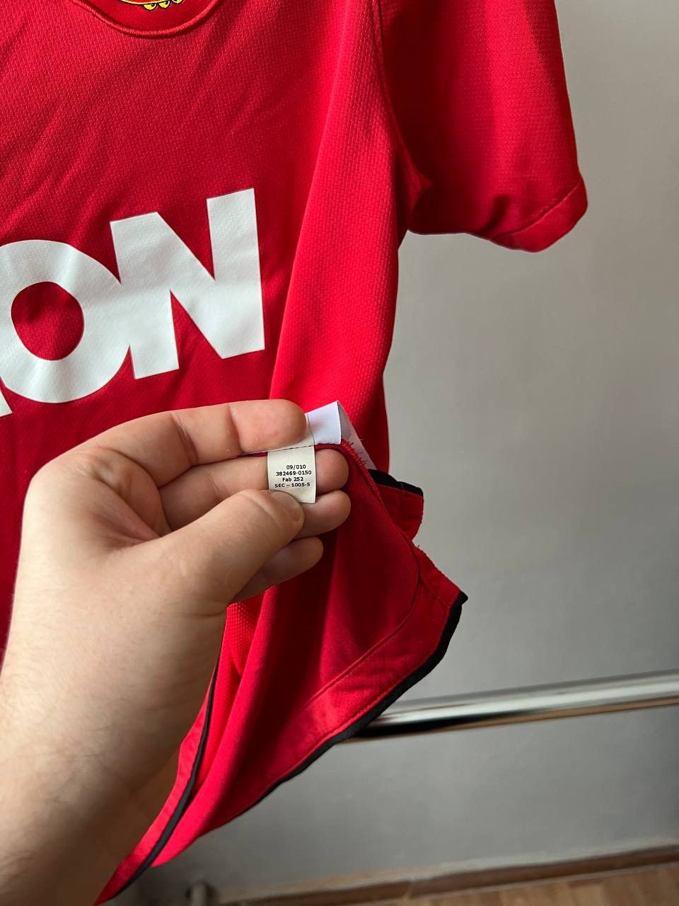 Nike 2010/11 MANCHESTER UNITED HOME SOCCER JERSEY FOOTBALL SHIRT Size US M / EU 48-50 / 2 - 12 Thumbnail