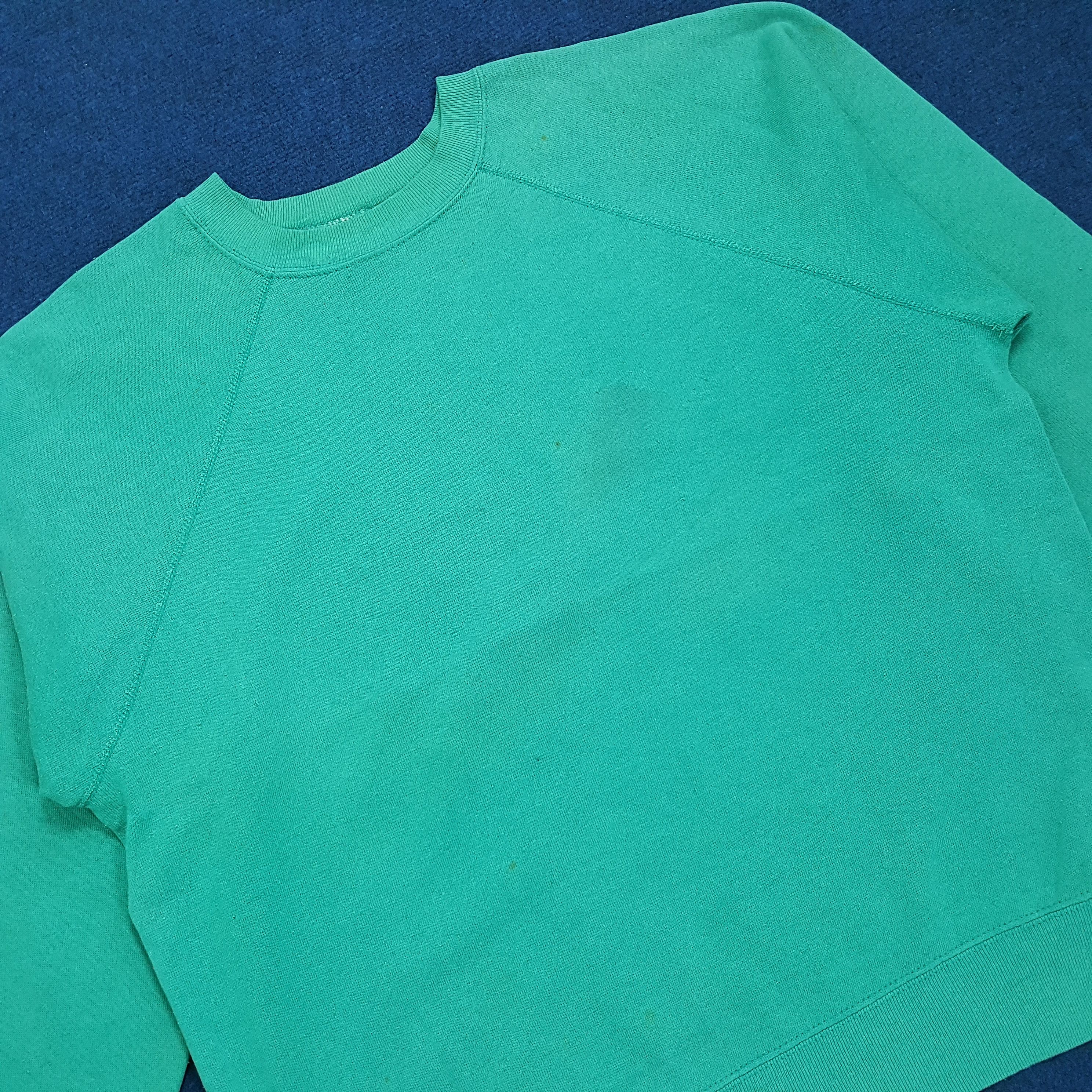 Vintage Vintage Tultex Plain Winter Sweatshirts Size US XL / EU 56 / 4 - 2 Thumbnail
