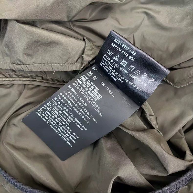 Prada Prada Pocket triangle standard windbreaker jacket Size US XXS / EU 40 - 5 Thumbnail