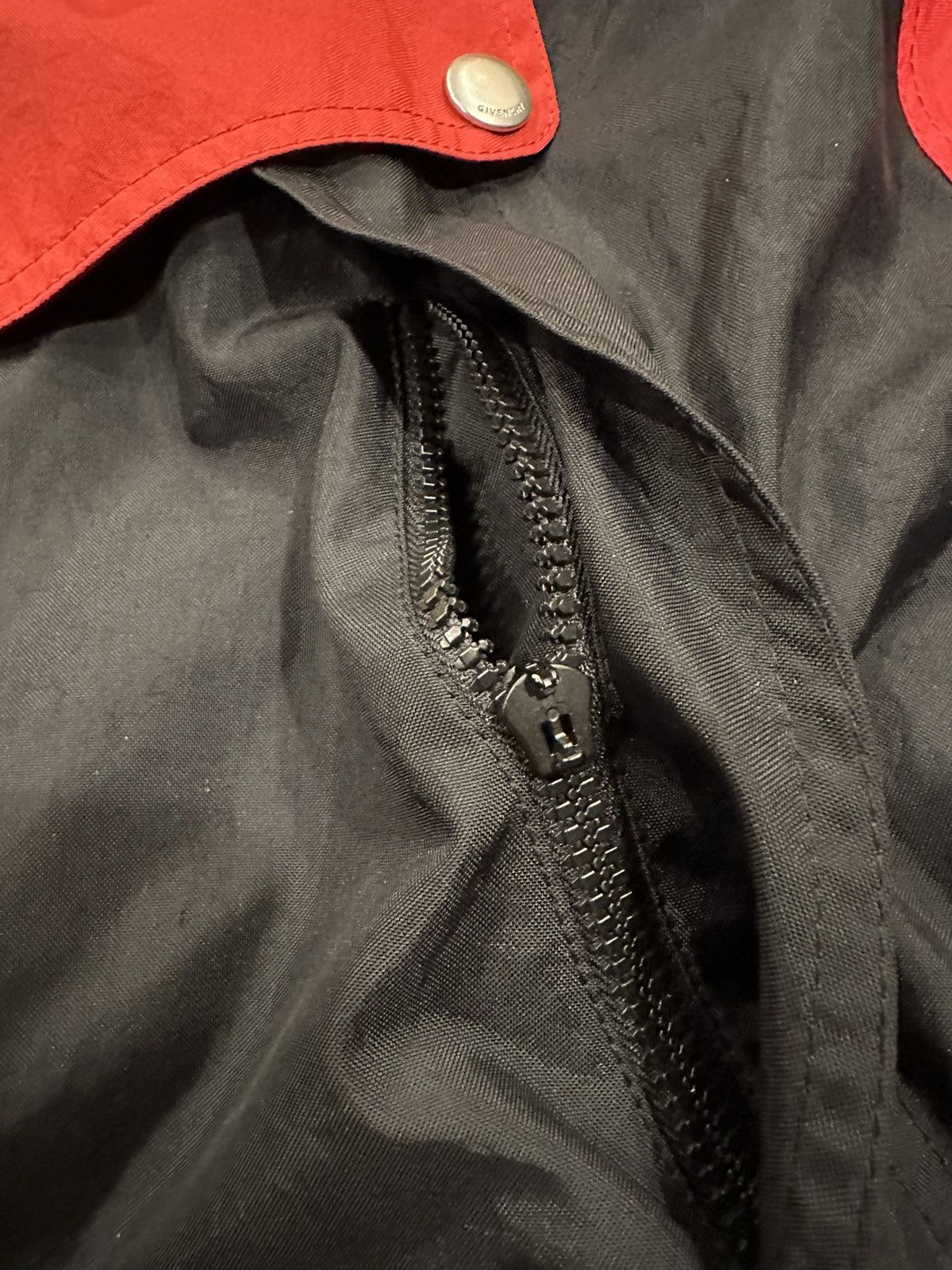 Givenchy Givenchy Vintage Sports Sailing Zip Up Black / Red Jacket Size US L / EU 52-54 / 3 - 12 Thumbnail