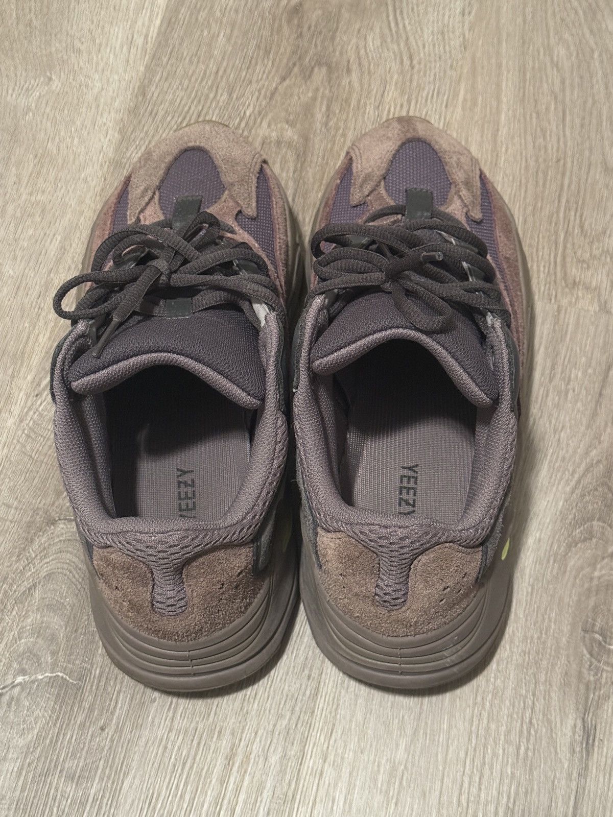 Yeezy Yeezy Boost 700 Mauve sz 9 Size US 9 / EU 42 - 7 Thumbnail