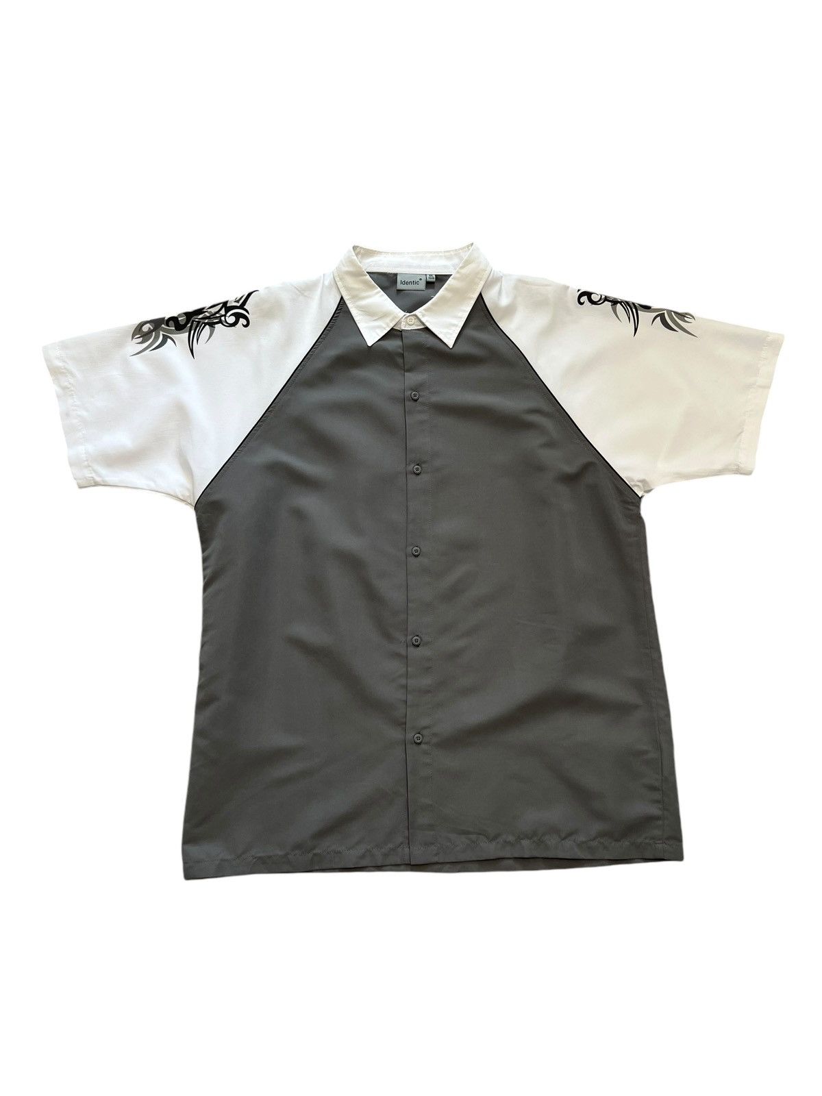 Japanese Brand Y2K vintage tribal big logo shirt tee Size US XXL / EU 58 / 5 - 1 Thumbnail