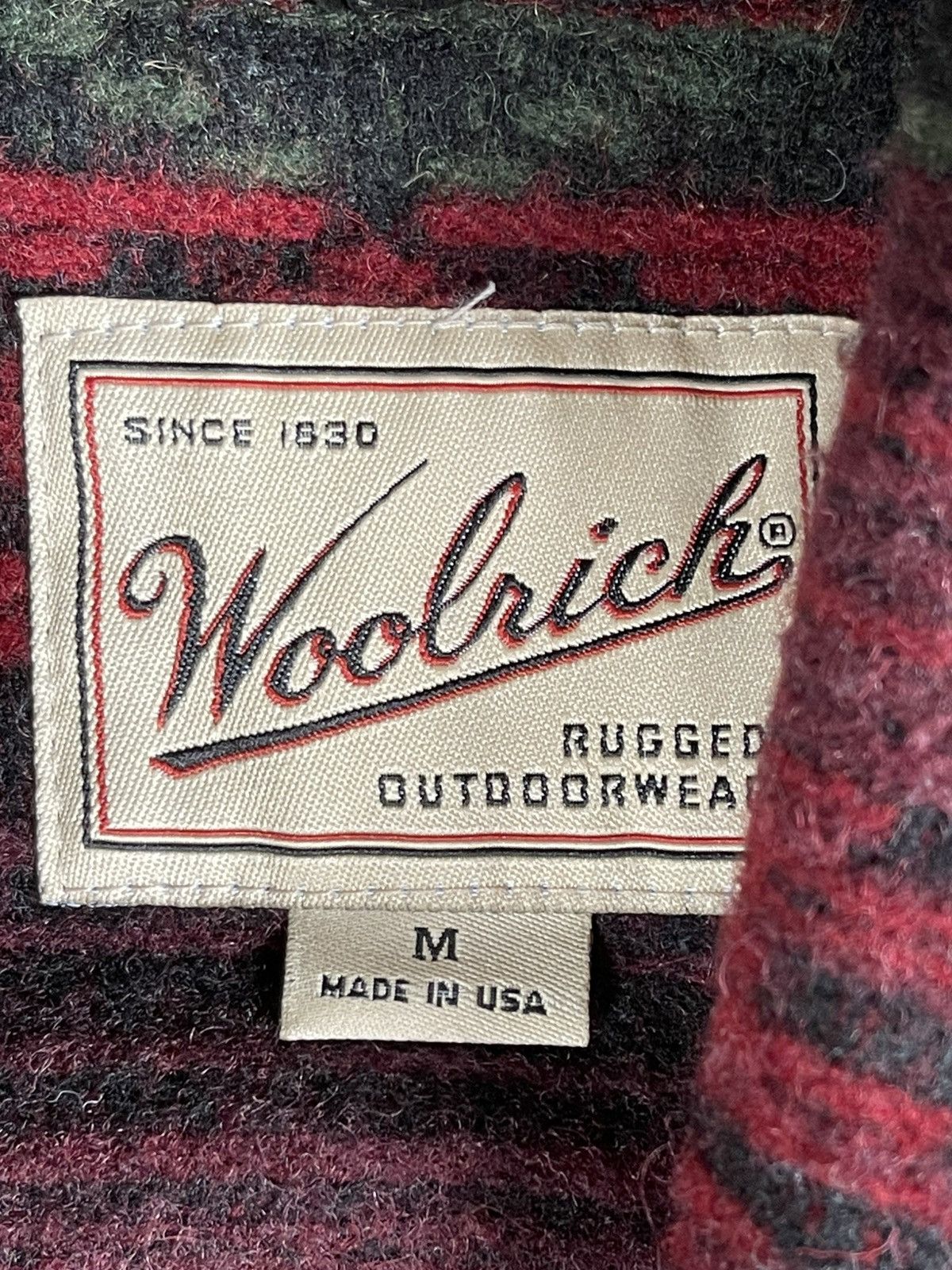 Woolrich Woolen Mills Vintage Woolrich Made In USA Aztec Blanket Coat Size US M / EU 48-50 / 2 - 2 Thumbnail
