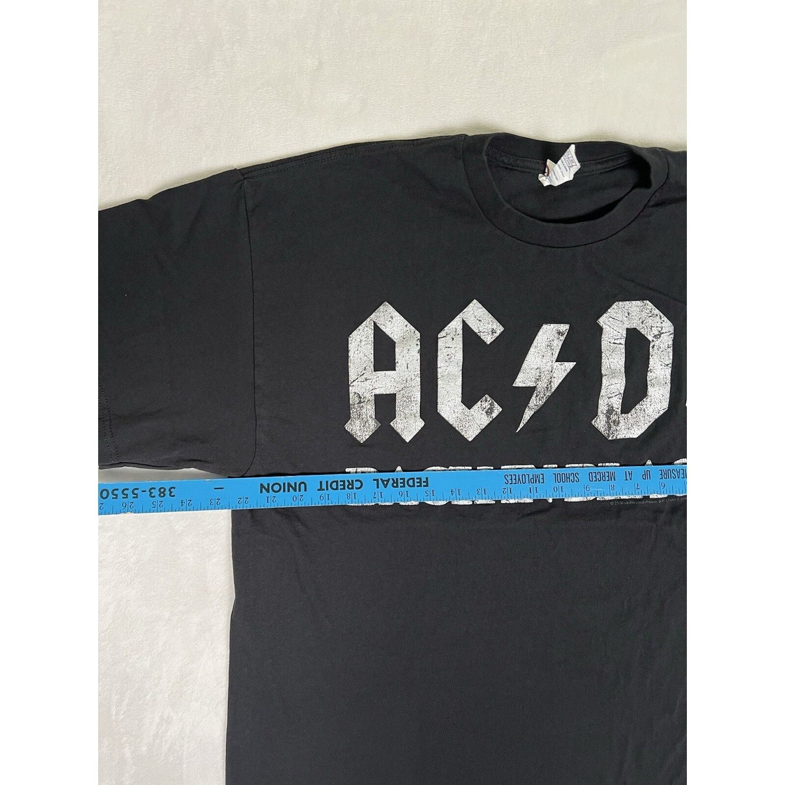 Delta Vintage AC/DC Back In Black T-Shirt Size XL Black Chrome Y2K Size US XL / EU 56 / 4 - 4 Thumbnail
