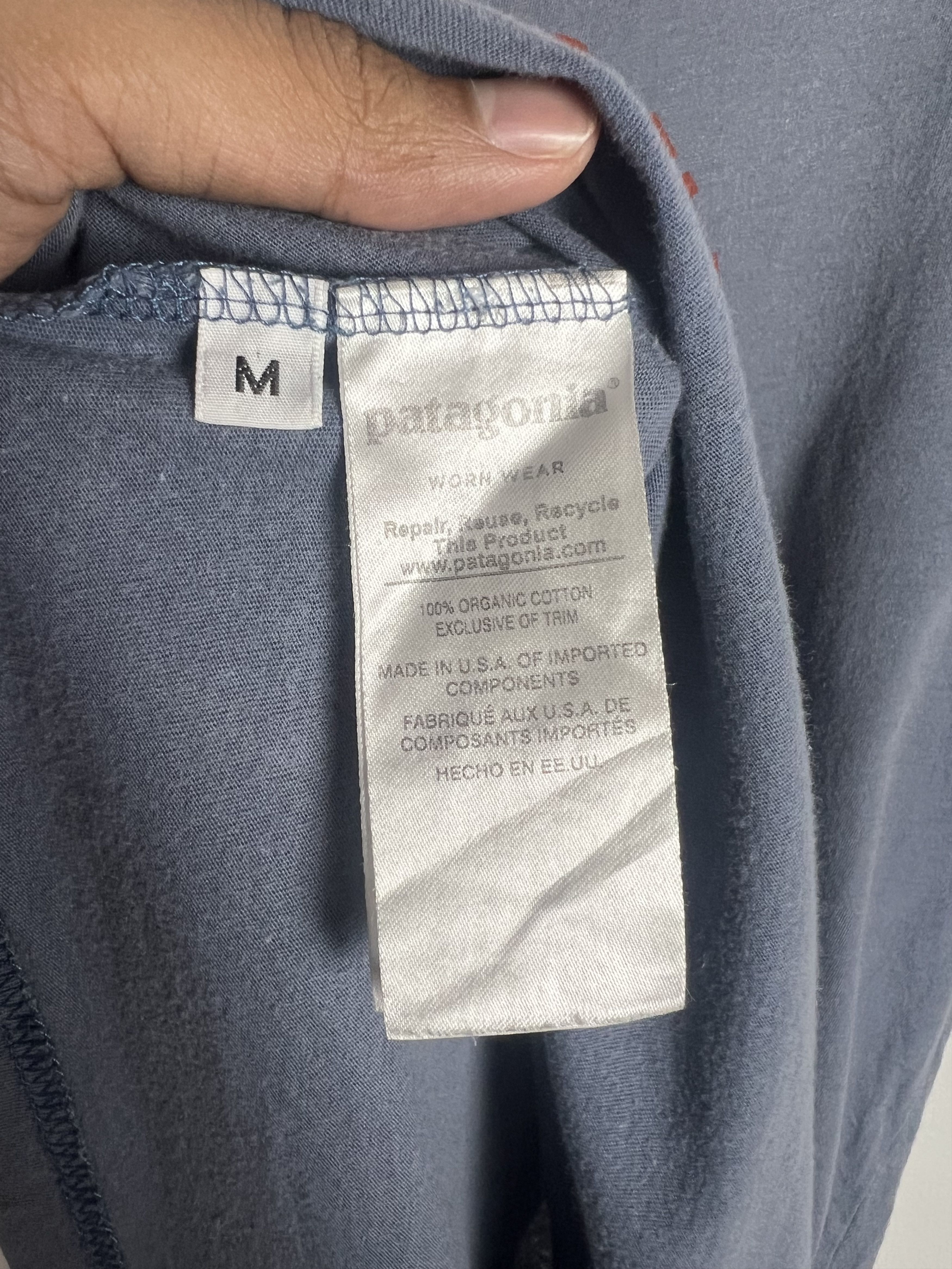 Patagonia Patagonia "Built To Ensure" Organic Tee Size US M / EU 48-50 / 2 - 9 Thumbnail