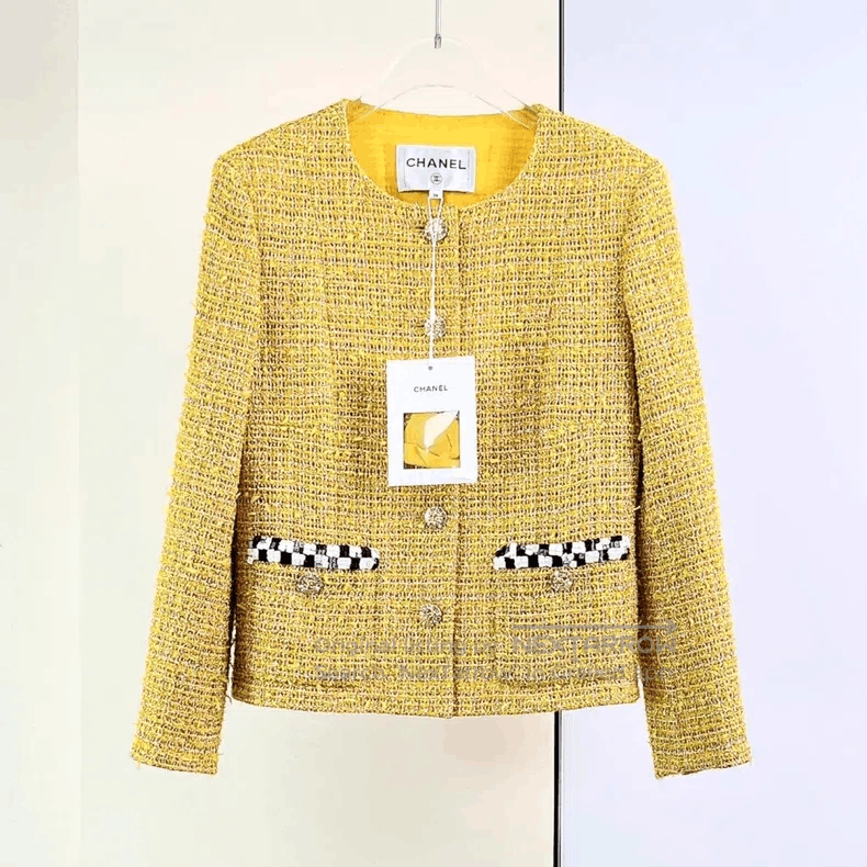 Chanel Chanel 23C golden yellow thick flower tweed coat Size XS / US 0-2 / IT 36-38 - 1 Thumbnail