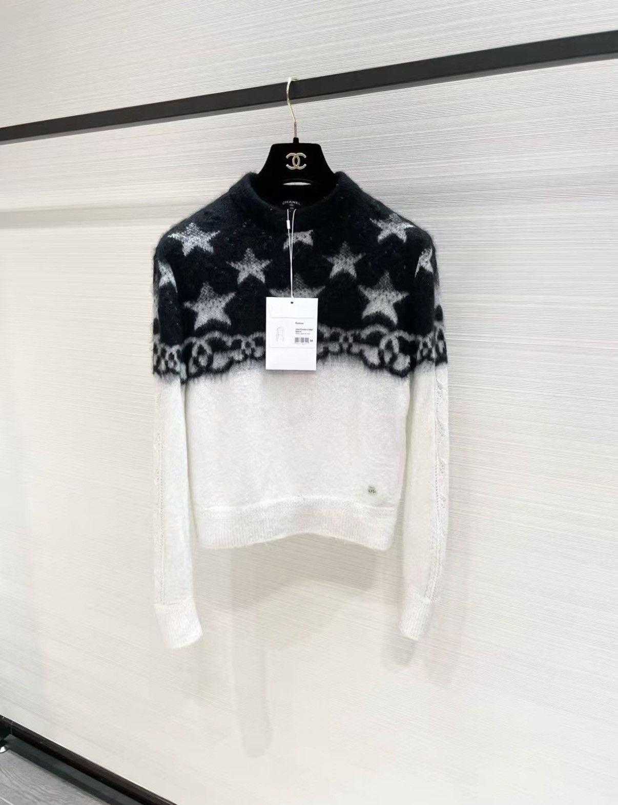 Chanel Chanel Block Star Cashmere Sweater J33 Size XS / US 0-2 / IT 36-38 - 1 Thumbnail