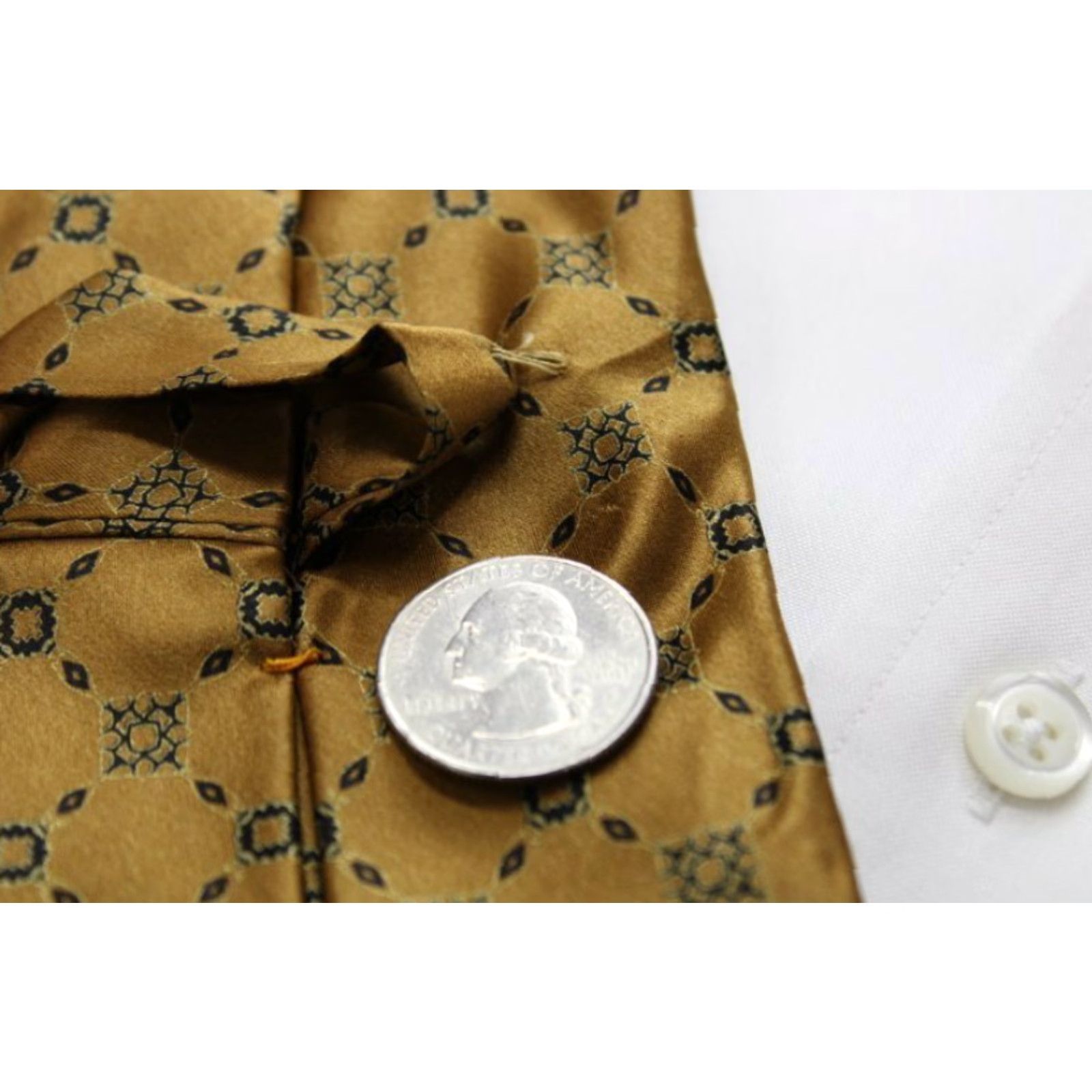 Vintage VINTAGE Dolcepunta 7-Fold Necktie Mens Gold 100% Silk Geometric Luxury Italy Classic 60" Long 4" Wide Mens Gold Geometric Silk Tie Size ONE SIZE - 6 Thumbnail