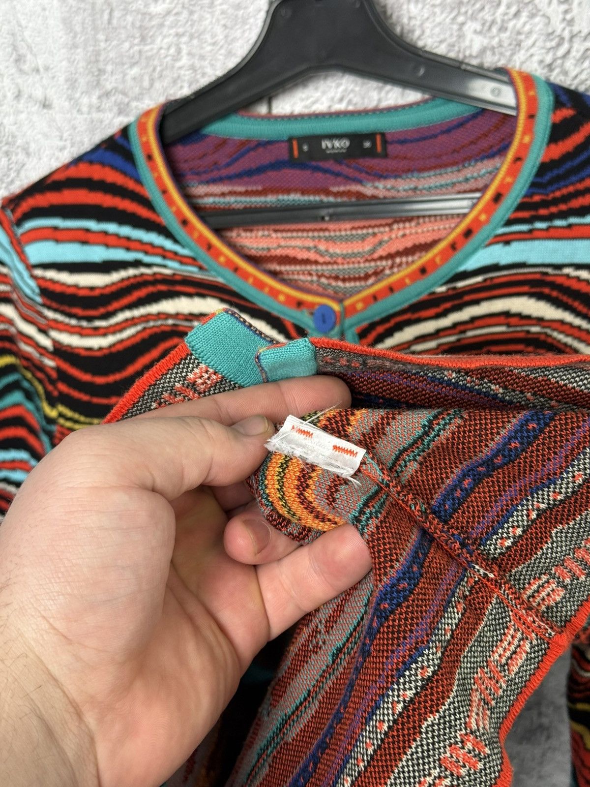 Coogi IVKO Button Cardigan Colorful Knit Ethnic Pattern Sweater Size S / US 4 / IT 40 - 15 Thumbnail