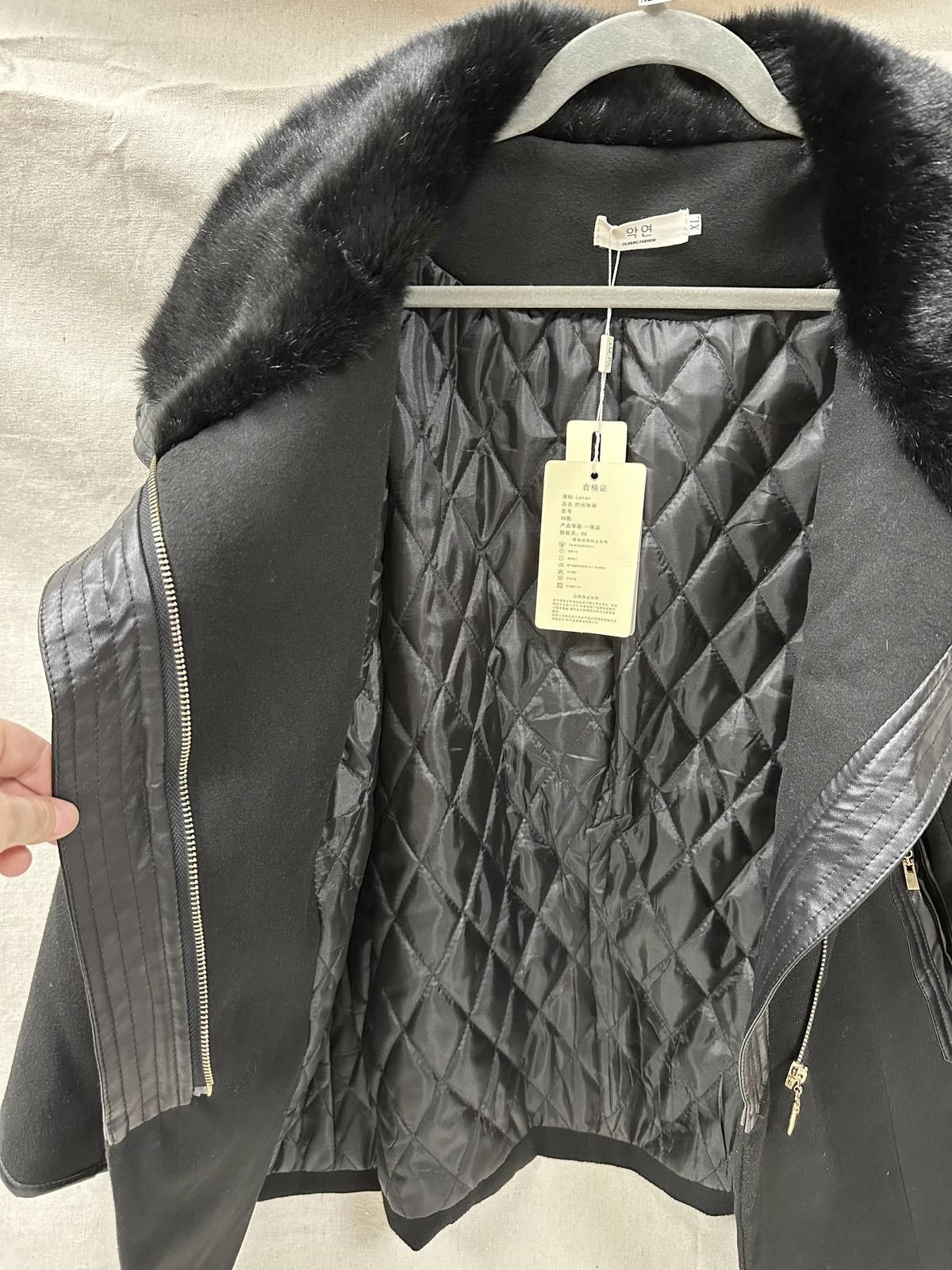 Designer Classic Fashion Faux Fur Collar Black Coat - XL Size XL / US 12-14 / IT 48-50 - 5 Thumbnail