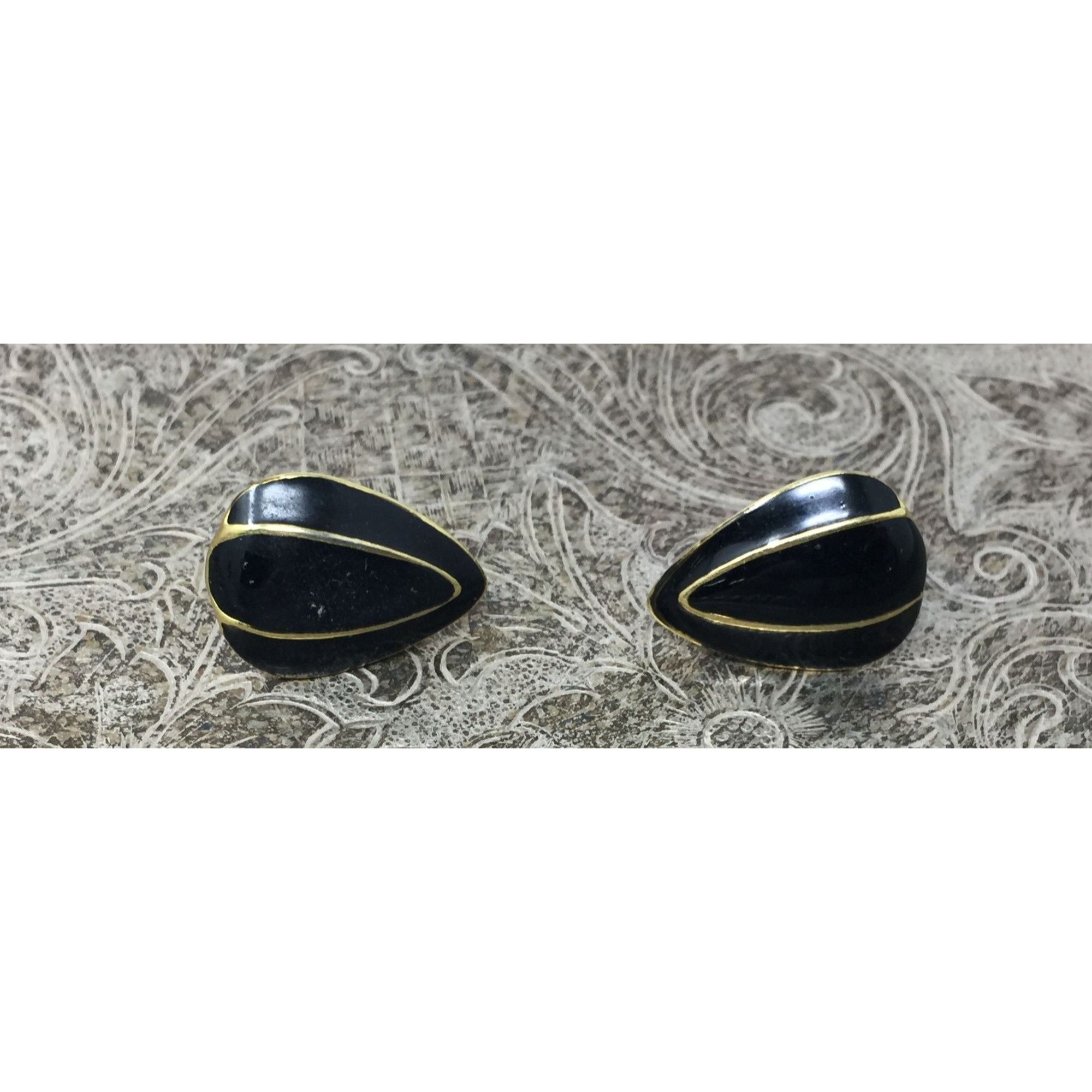 Other Vintage Women's Black and Gold Earrings Size ONE SIZE - 1 Thumbnail