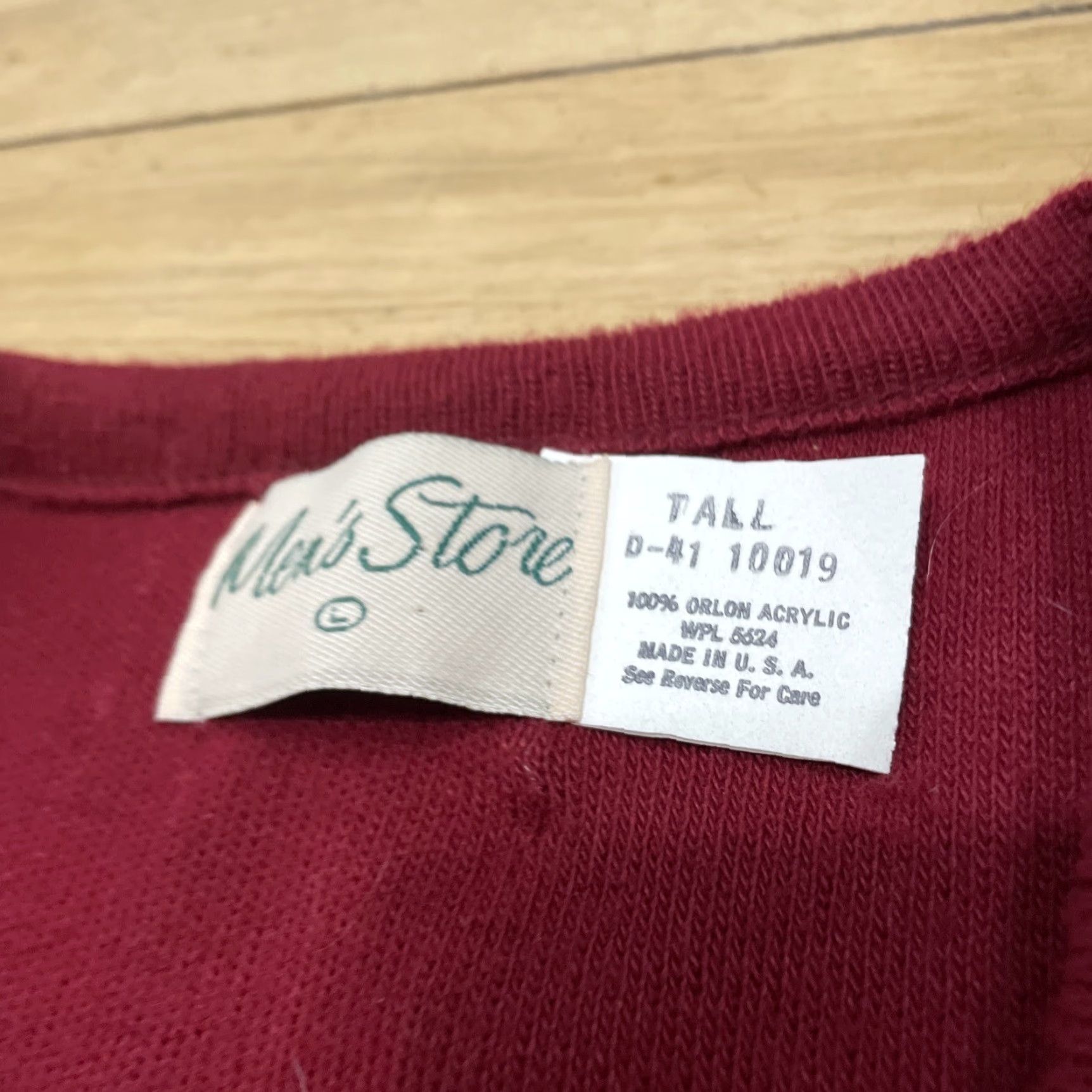 Layer 8 VINTAGE Mens Store 1970s Vest Men L Tall Red Made USA Acrylic Knit Layer Capsule Vest Size US L / EU 52-54 / 3 - 4 Thumbnail