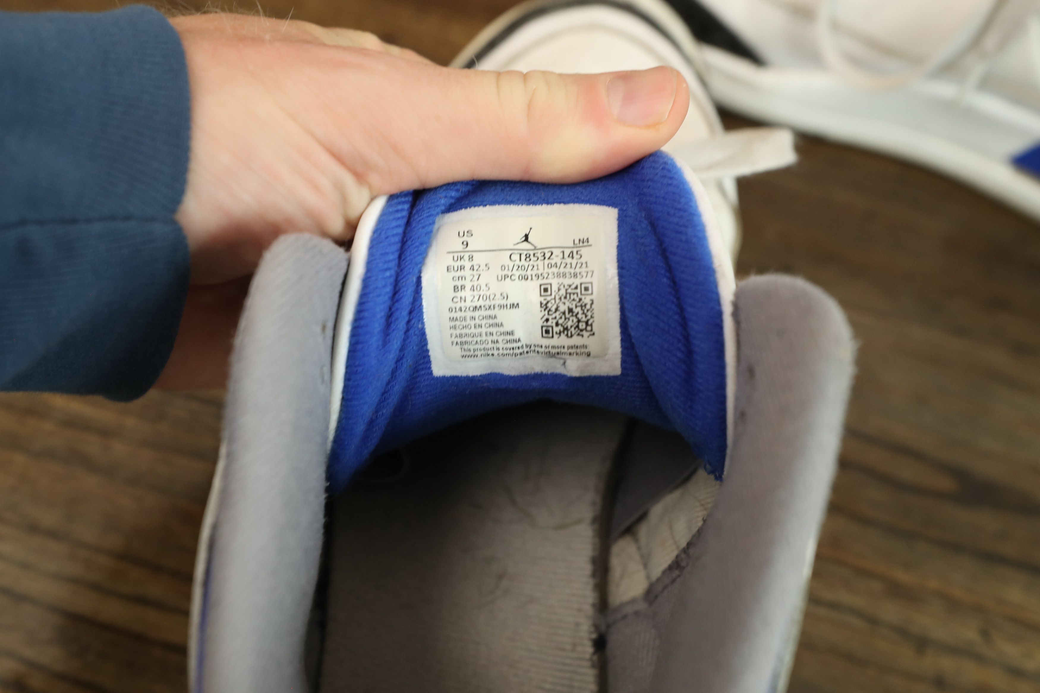 Jordan Brand Nike Air Jordan 3 Retro Racer Blue (9) Size US 9 / EU 42 - 11 Thumbnail