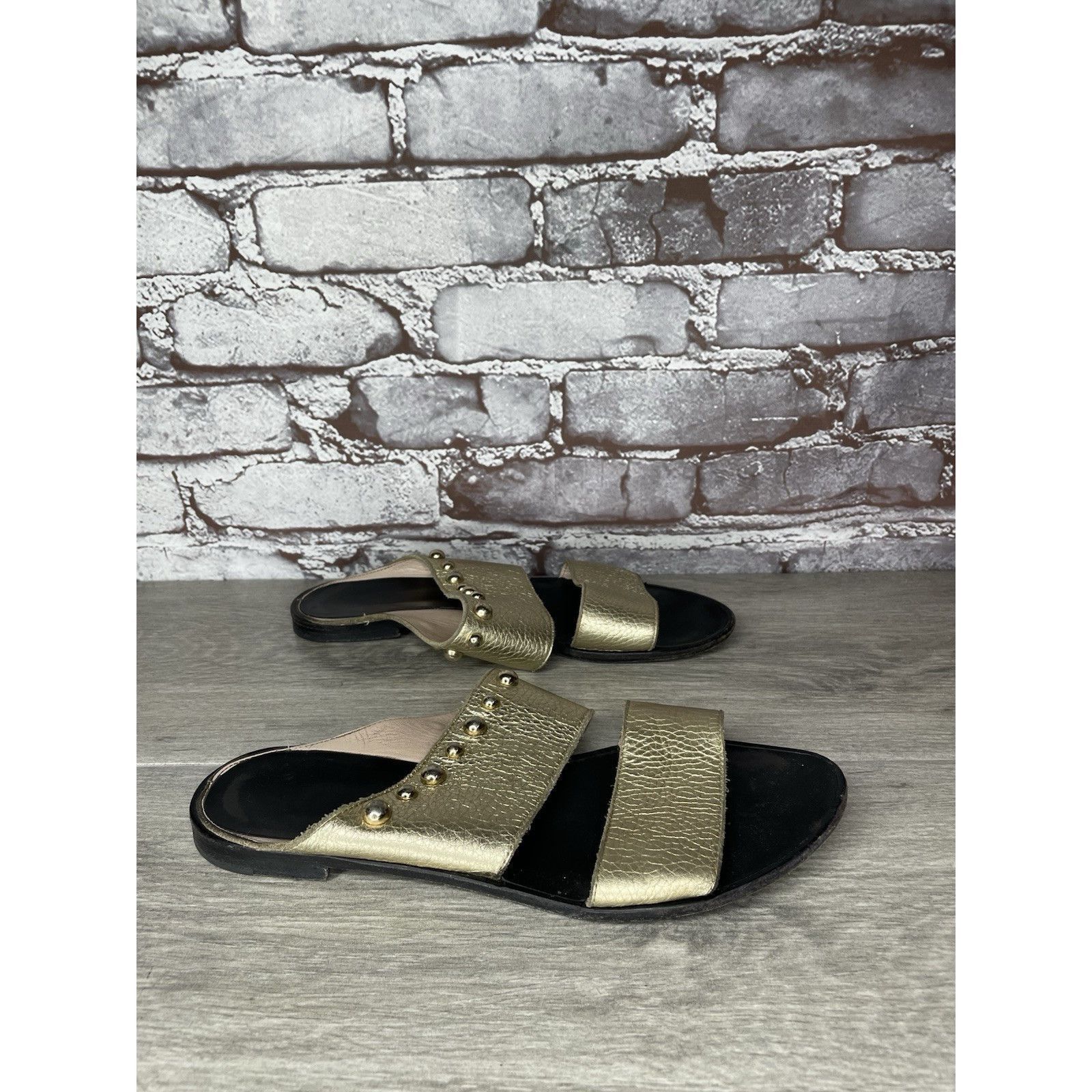 Lanvin Lanvin Gold Leather Straps Flats Slides Studded Sandals Wome Size US 8.5 / IT 38.5 - 3 Thumbnail