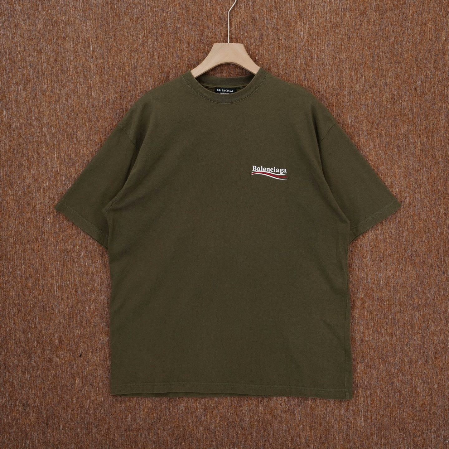 Balenciaga Balenciaga Embroidered Green T-Shirt L Men Size US L / EU 52-54 / 3 - 1 Thumbnail