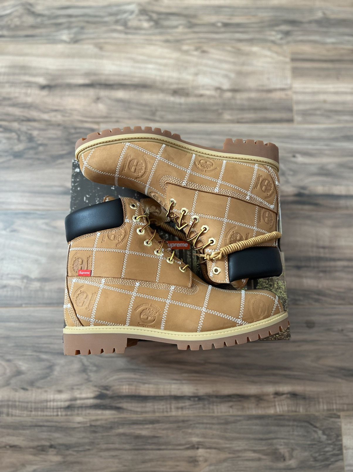 Supreme × Timberland Supreme Patchwork Timberland 6” Premium Waterproof Boot Size US 11 / EU 44 - 1 Thumbnail
