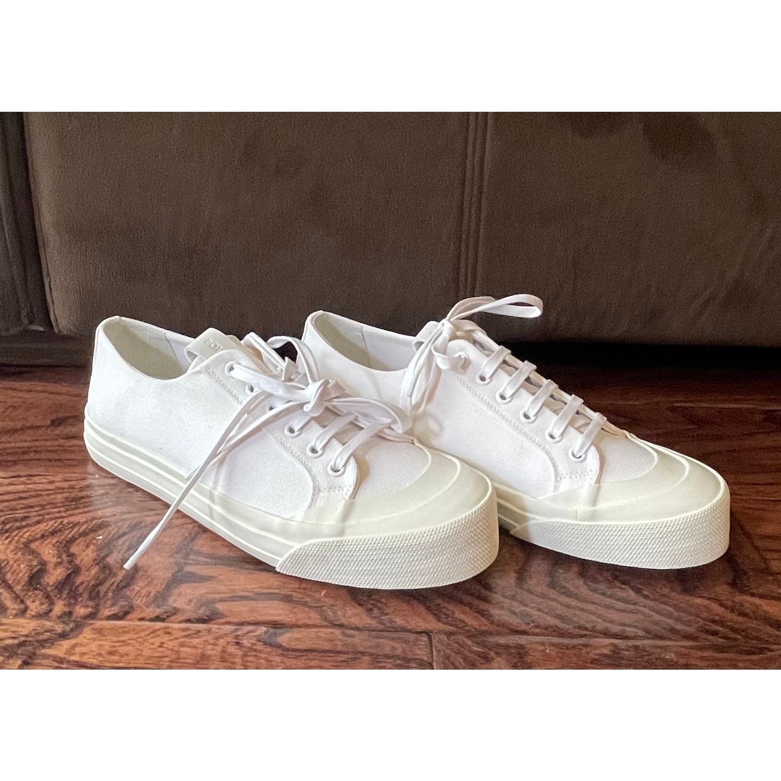 $895 NIB Bottega Veneta White Canvas Lace-Up Low Top Sneakers Men\'s 6.5(39.5) $895 NIB Bottega Veneta Yellow Leather Low Top Sneakers Size  main image 4