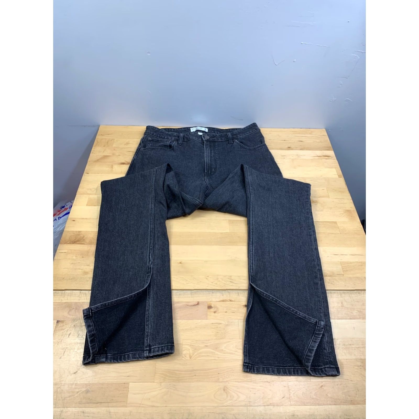 Abercrombie & Fitch Abercrombie & Fitch Skinny High Rise jeans Curve Love Womens 29/8L Black 11954 Jeans Vintage? No (adjust: Vintage: No) Size 29" - 4 Thumbnail