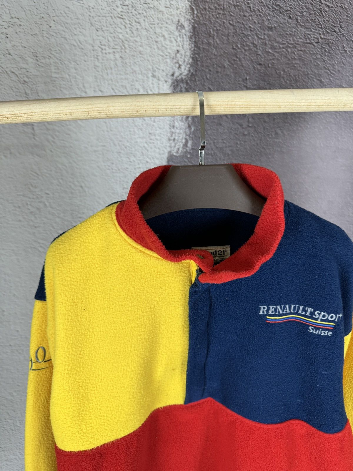 Formula 1 Stand 21 vintage Renault Sport Suisse racing snap T fleece Size US XL / EU 56 / 4 - 9 Thumbnail