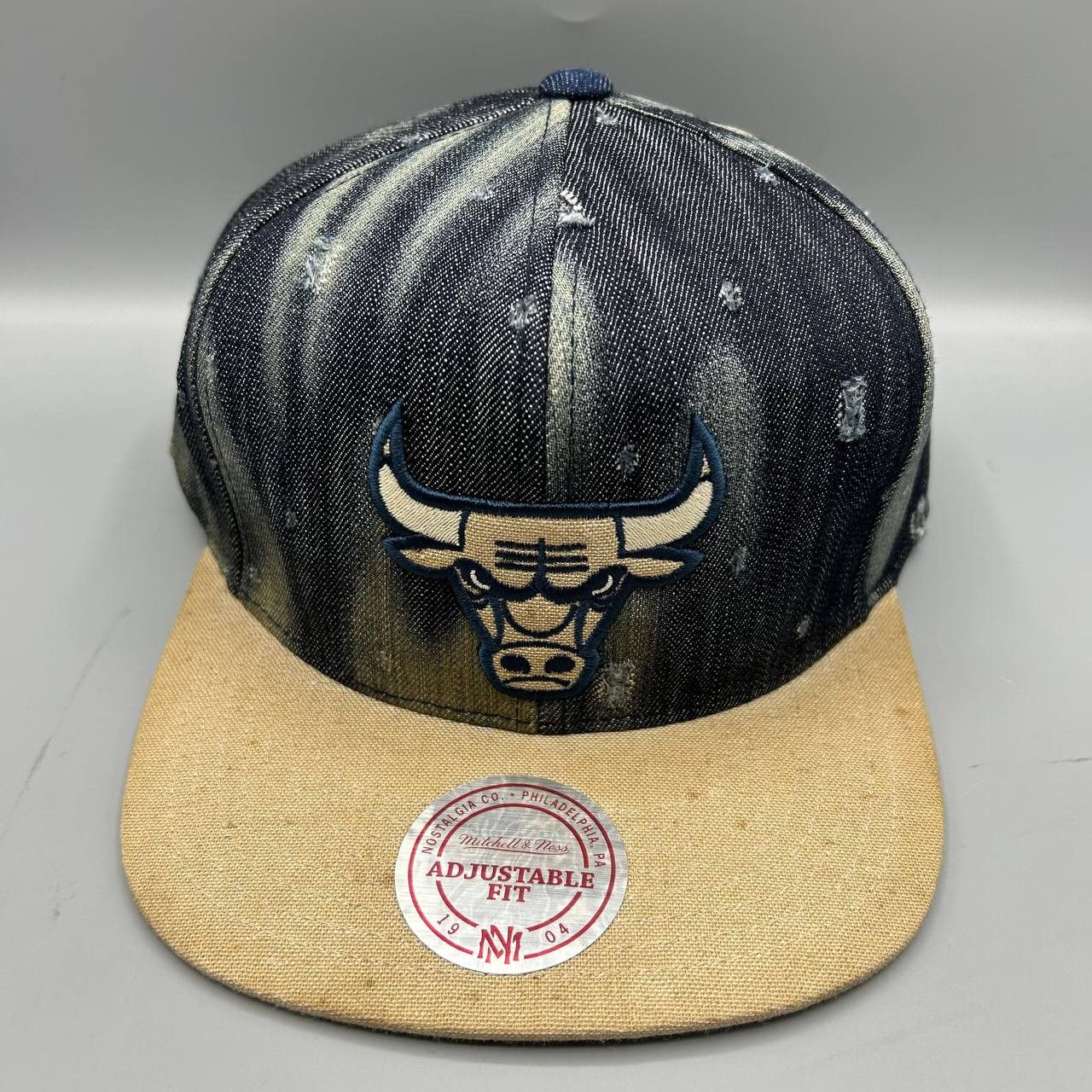 Mitchell & Ness Chicago Bulls Hat Men Denim Torn Mitchell & Ness Snap Back Size ONE SIZE - 1 Thumbnail