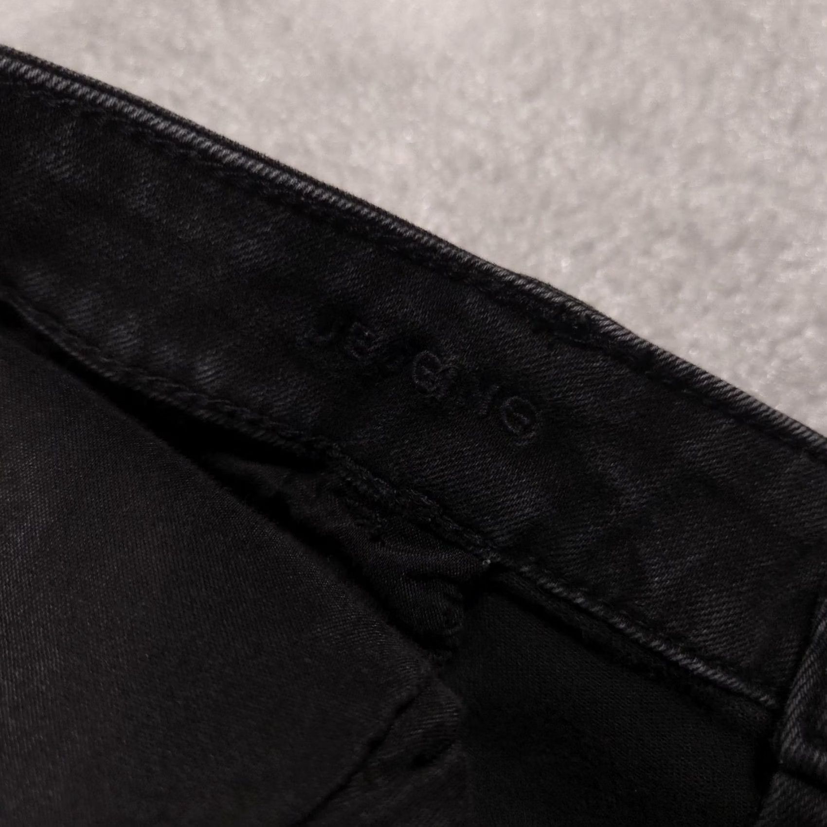 American Eagle Outfitters VINTAGE? No. American Eagle Jeans Women 18 Black Dark Wash Jegging Slim Stretch 5-Pocket Denim XS? Size 40" / US 18 - 6 Thumbnail