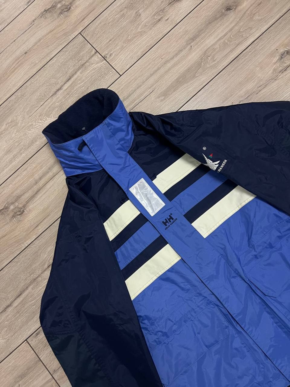 Helly Hansen Vintage 90s Helly Hansen Sailing Jacket Yachting Hooded Size US S / EU 44-46 / 1 - 8 Thumbnail