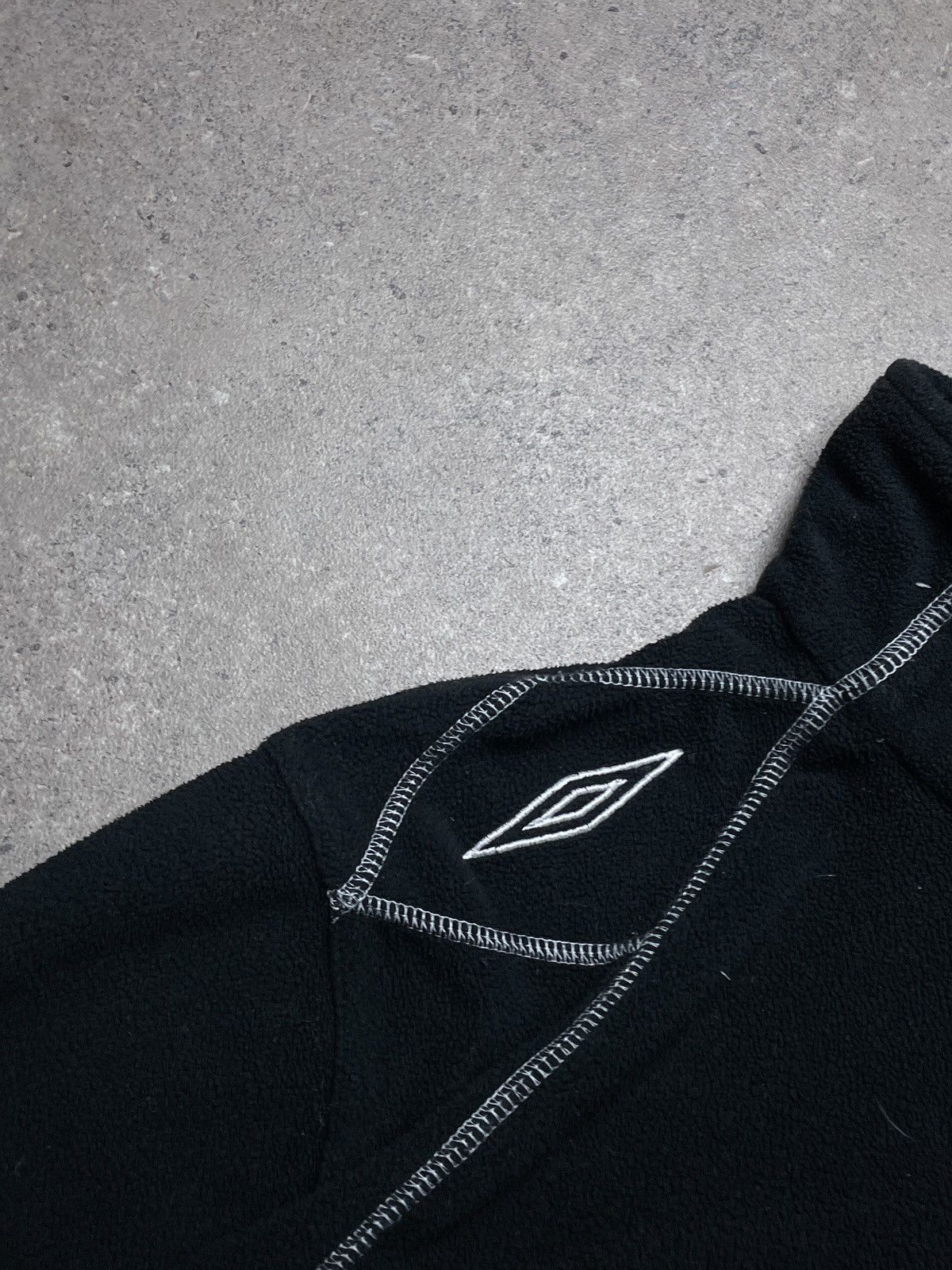 Umbro Vintage Umbro y2k gorpcore Fleece zip Baggy Sweatshirt Size US XL / EU 56 / 4 - 2 Thumbnail