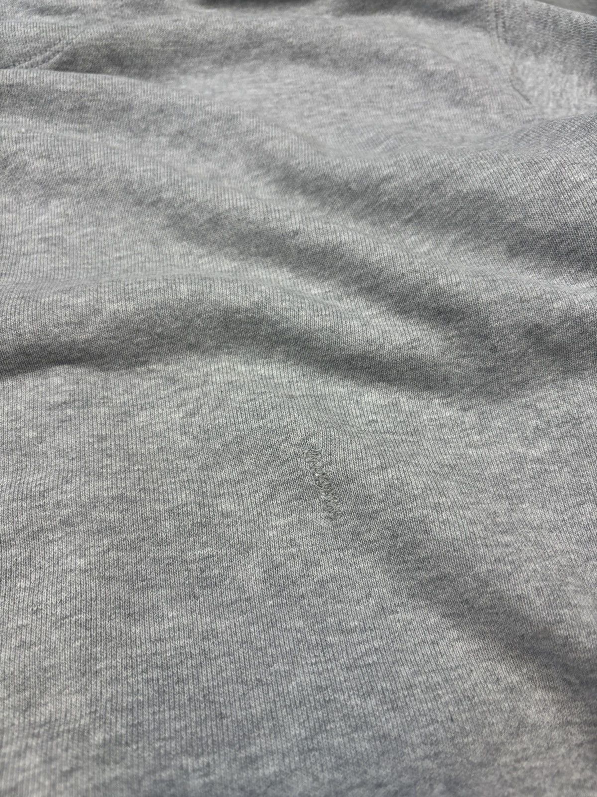 Other Uniqlo distressed hoodie sweatshirt Streetwear stained y2k Size US M / EU 48-50 / 2 - 7 Thumbnail