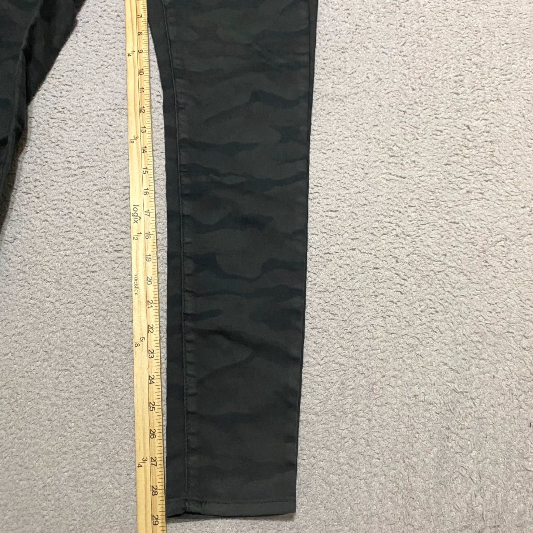 American Eagle Outfitters American Eagle Jeans Womens 2 Dark Green Camo Jegging Low Rise Stretch Size 26" / US 2 / IT 38 - 7 Thumbnail