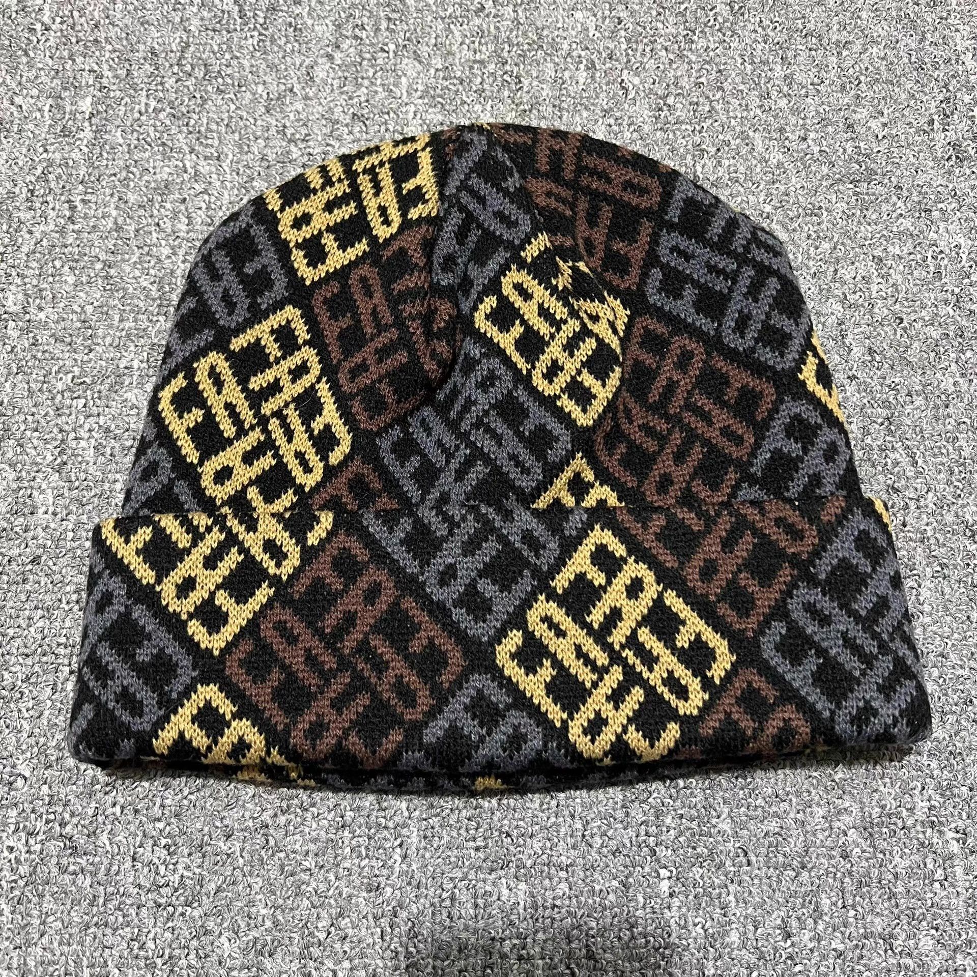 Fucking Awesome Fucking Awesome Old Money Style Knitted Beanie。 Q7 Size ONE SIZE - 7 Thumbnail