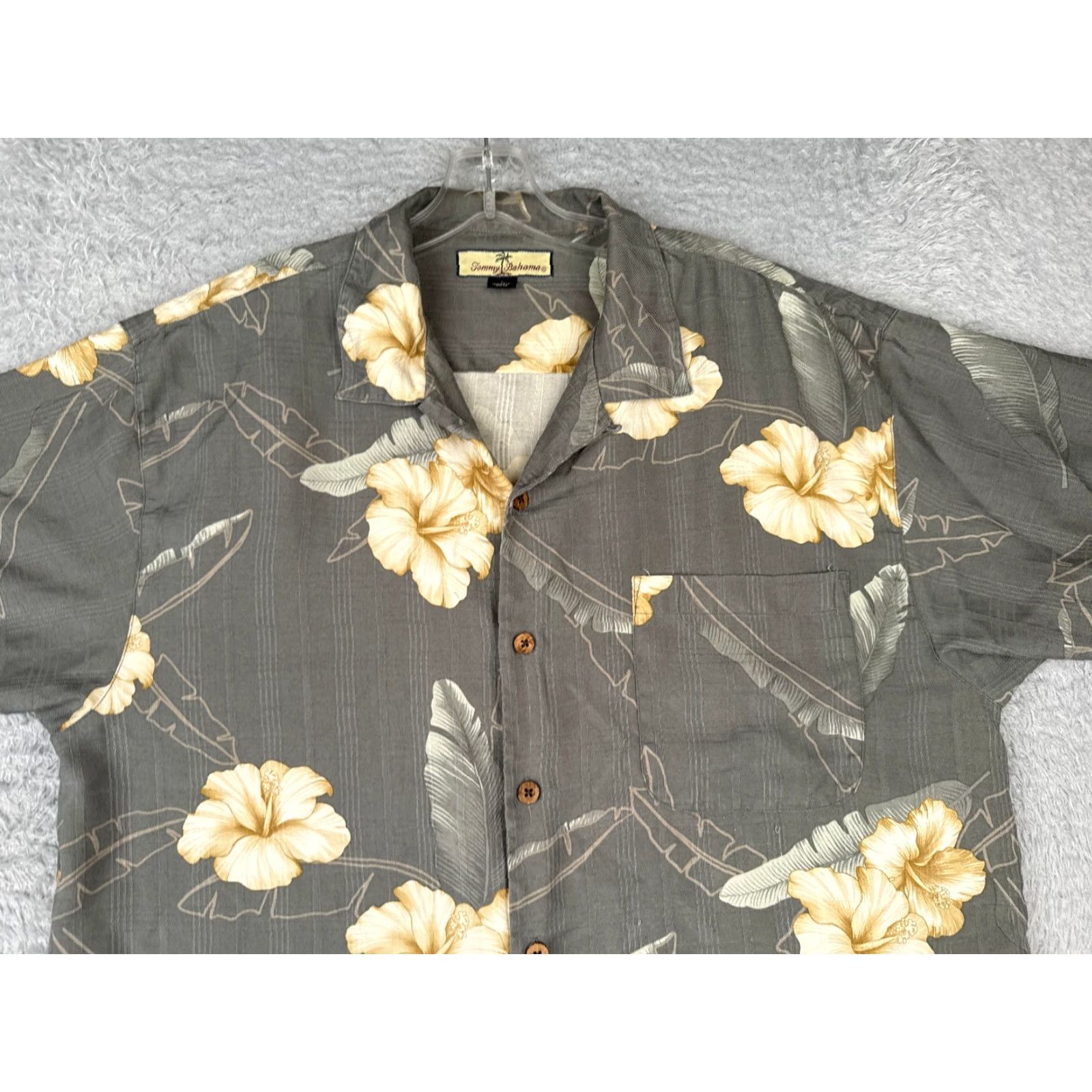 Tommy Bahama Tommy Bahama Shirt Men L Gray Floral Button-Up Silk Hawaiian Aloha Beach Vacation 100% Silk Relaxed Short Sleeve Mens Size US L / EU 52-54 / 3 - 4 Thumbnail