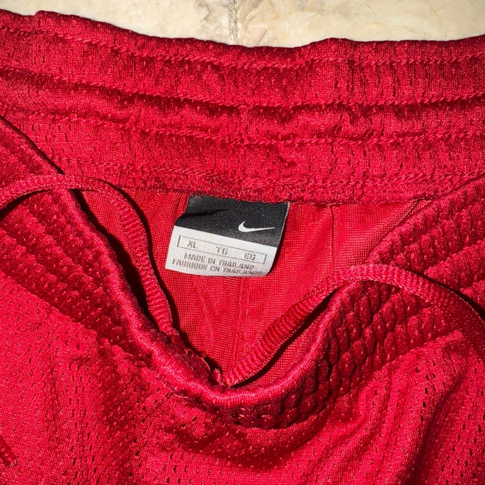 Nike Nike Silver Tag Red Black Basketball Shorts Mens XL Rare 90s Size US 36 / EU 52 - 2 Thumbnail