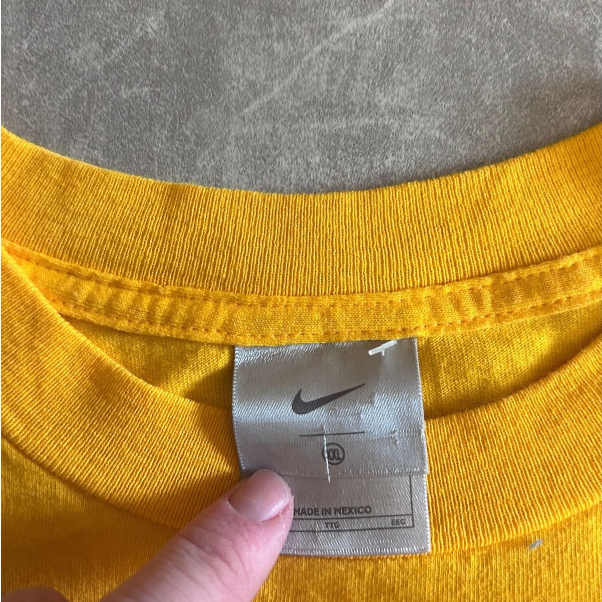 Nike 2000s Vintage Nike Athletics Yellow T Shirt Size XXL Size US XXL / EU 58 / 5 - 4 Thumbnail